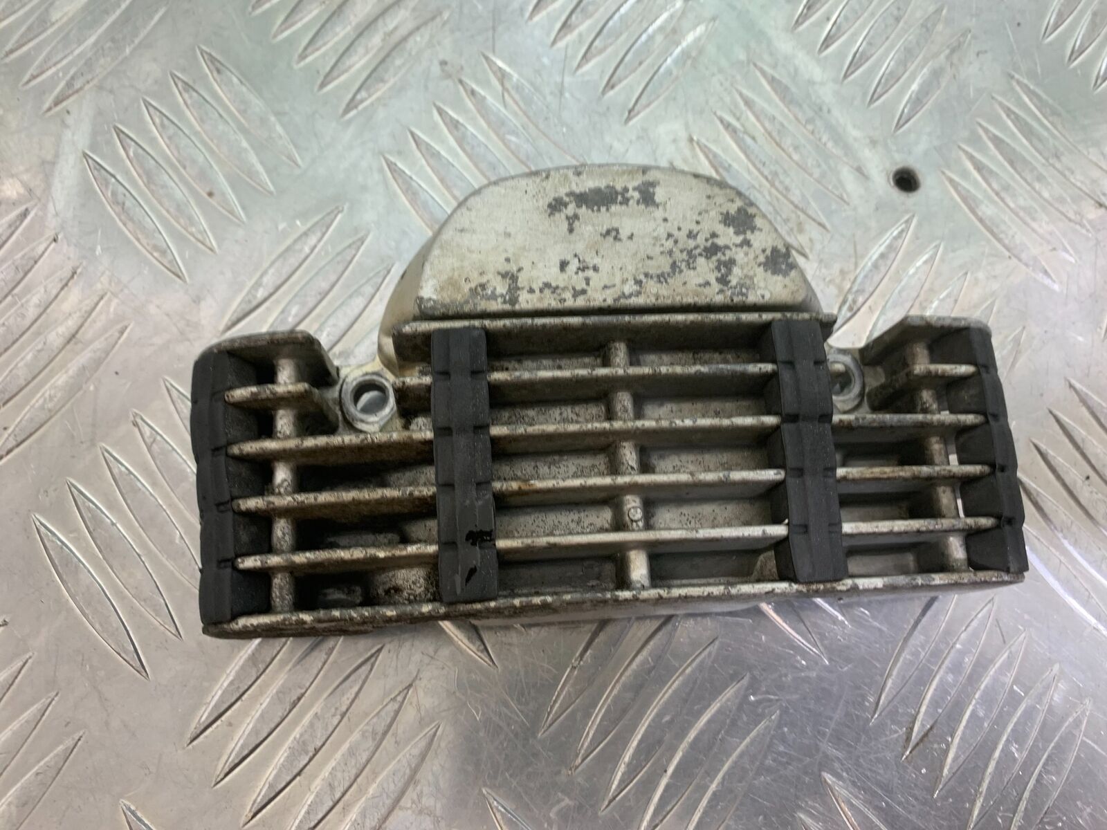 YAMAHA XT125X XT125 X CYLINDER HEAD COVER YEAR 2008 (STOCK 857)