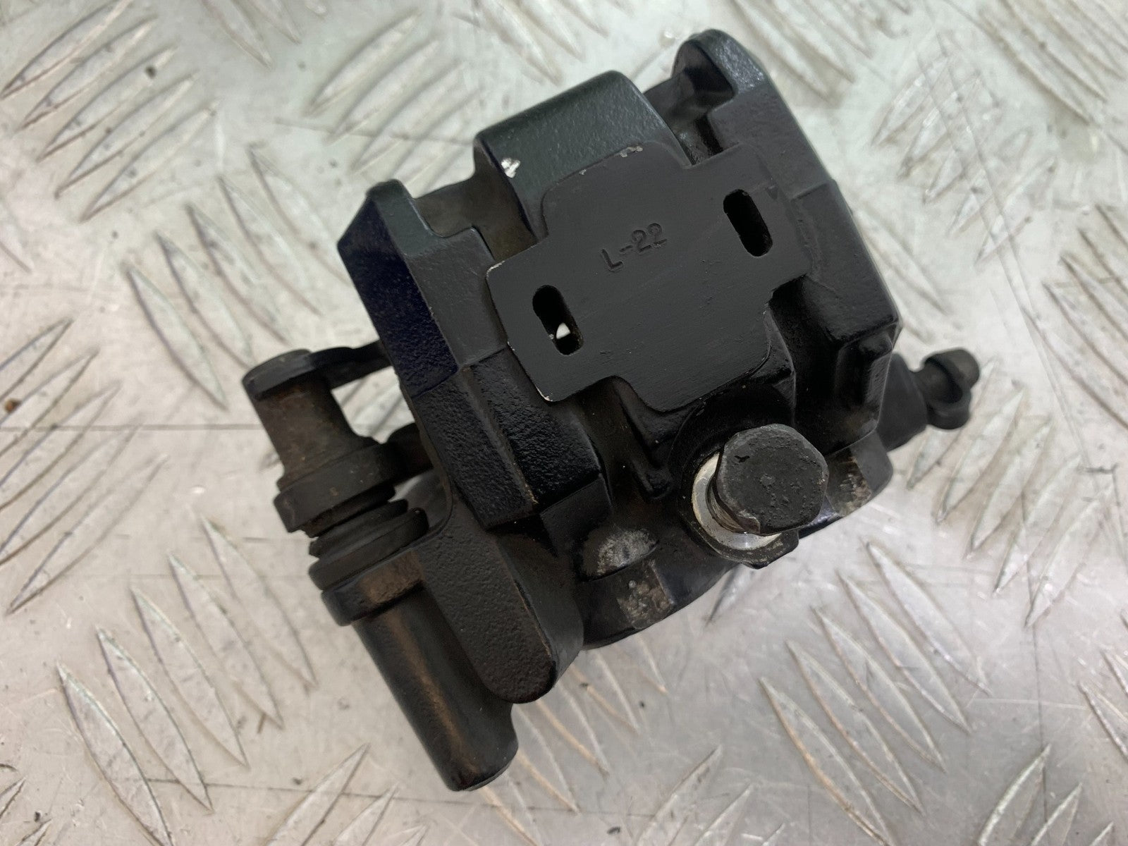 TRIUMPH SPEED TRIPLE R 1050 REAR BRAKE CALIPER 2009 (CMB1183)