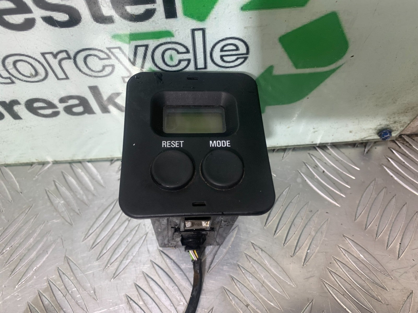 BMW K1200 K 1200 LT CLOCK YEAR 1999-07 (CMB1271)
