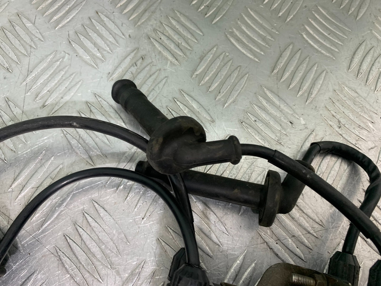 HONDA CB600 CB 600 HORNET COILS AND CAPS  YEAR 1998-2002 (CMB1297)