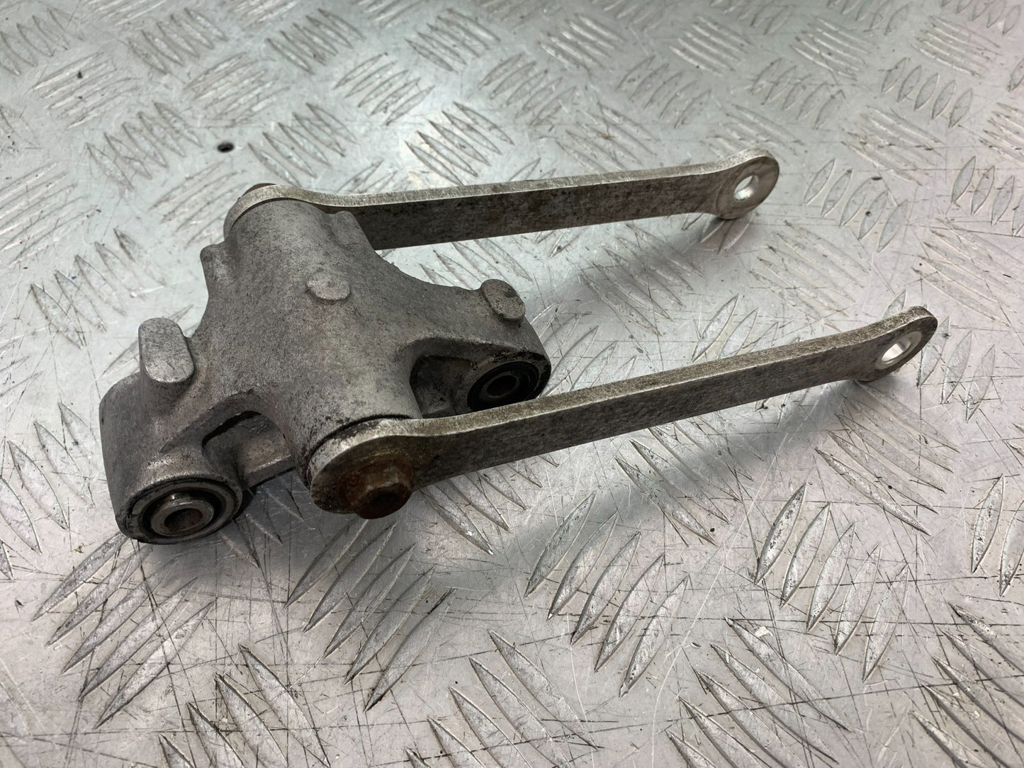 KAWASAKI ZX10R ZX10 R REAR SHOCK LINKAGE  2008-2010 (CMB1301)