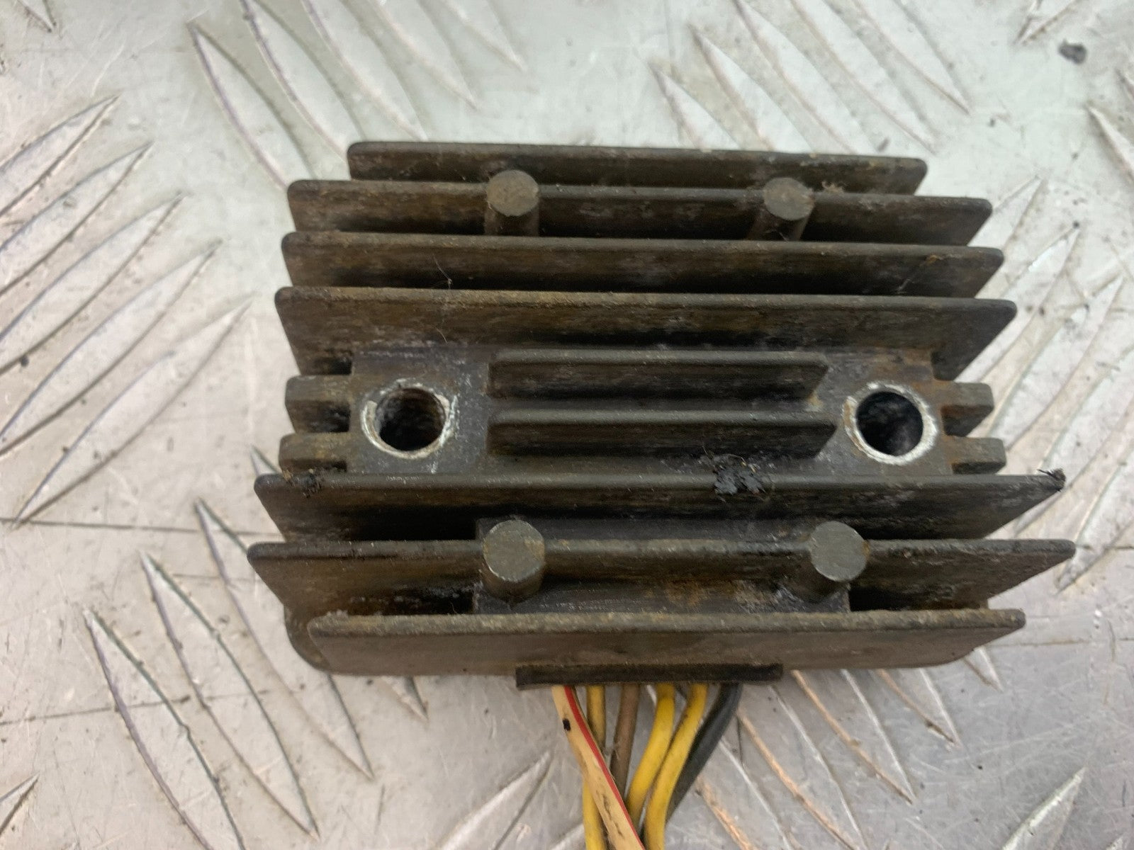 KAWASAKI GT550 GT 550 REGULATOR  YEAR 1989-1994