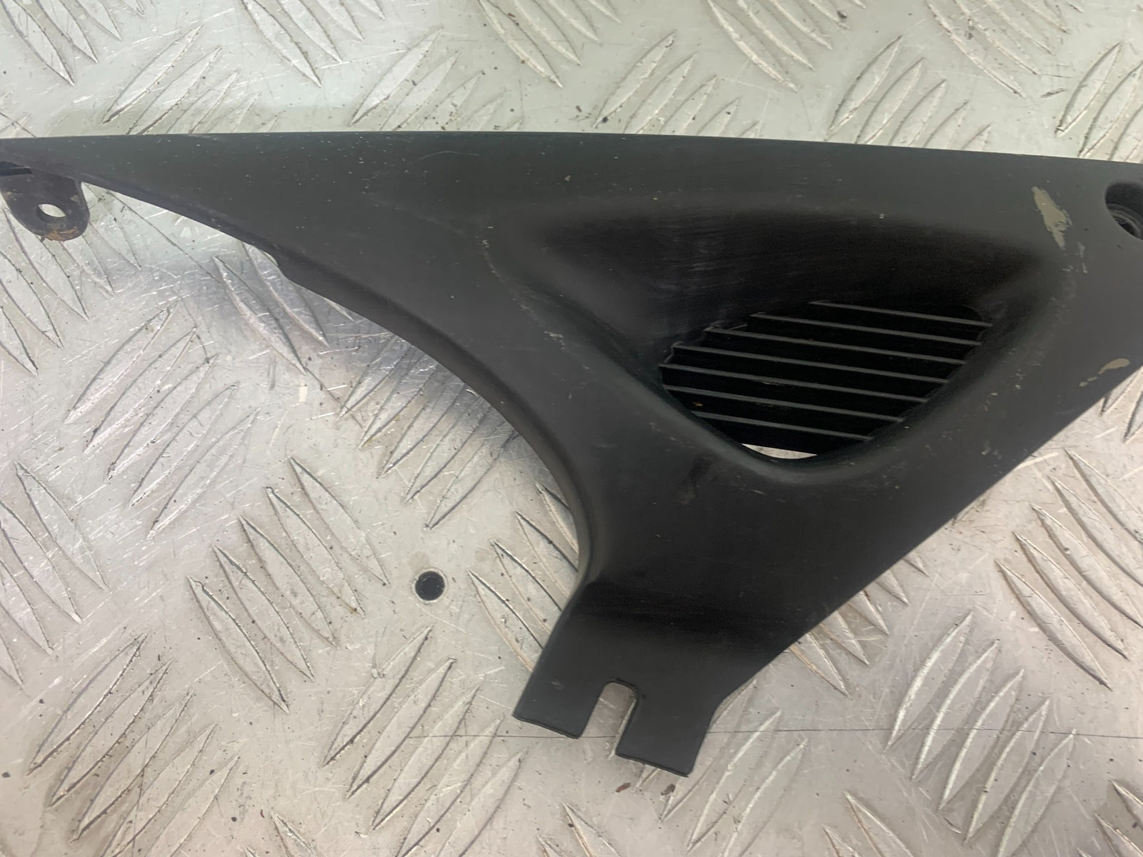 SUZUKI SV650 SV 650 mk1 INFILL PANEL YEAR 1999-2002 (CMB1160)