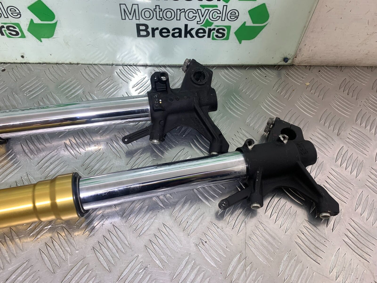 HONDA CRF1000 (DCT) AFRICA TWIN FORKS (BENT) YEAR 2017 (CMB1030)
