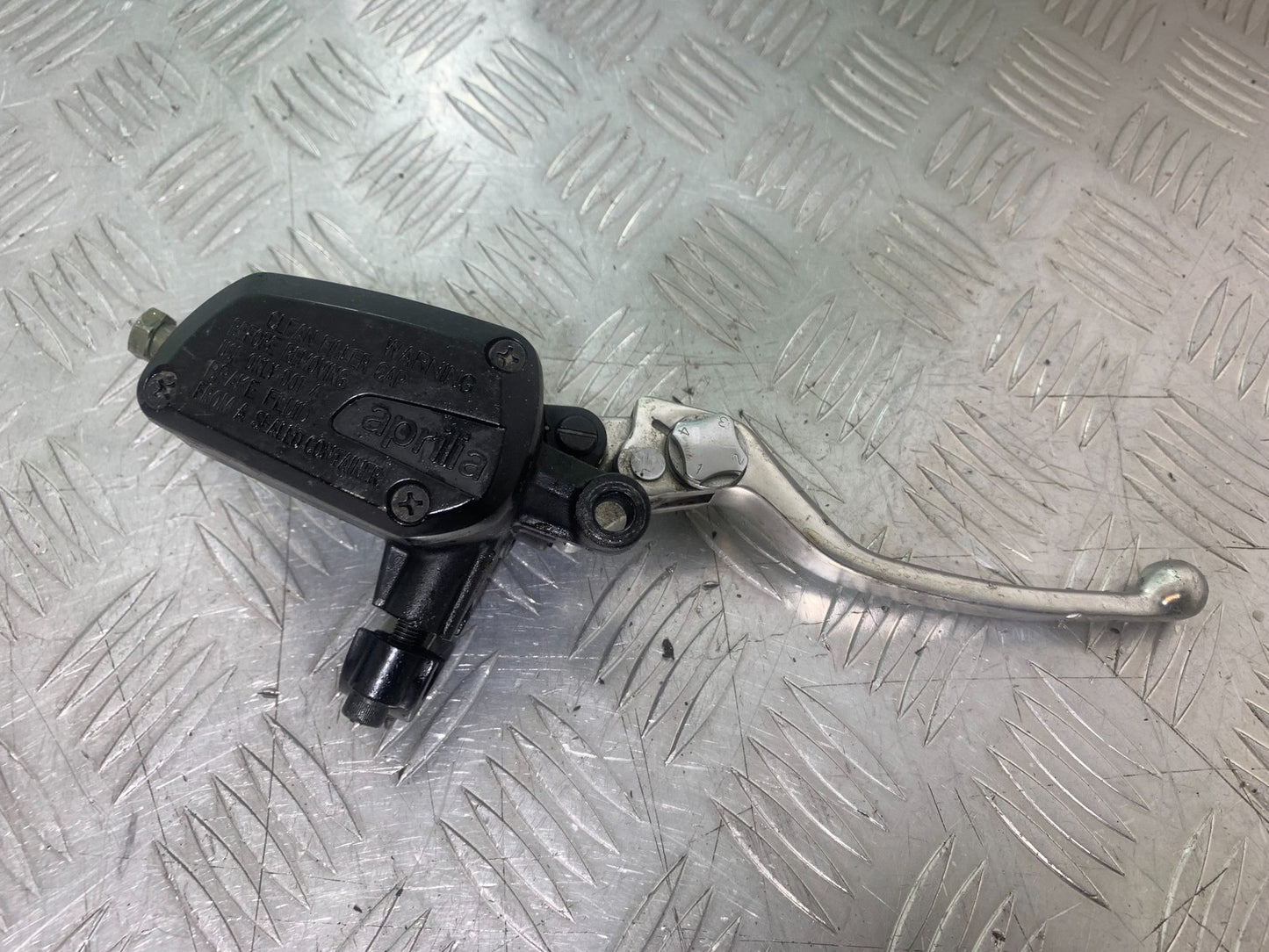 APRILIA SL750 SL 750 SHIVER FRONT BRAKE MASTER CYLINDER YEAR 2008-2016 (CMB1242)