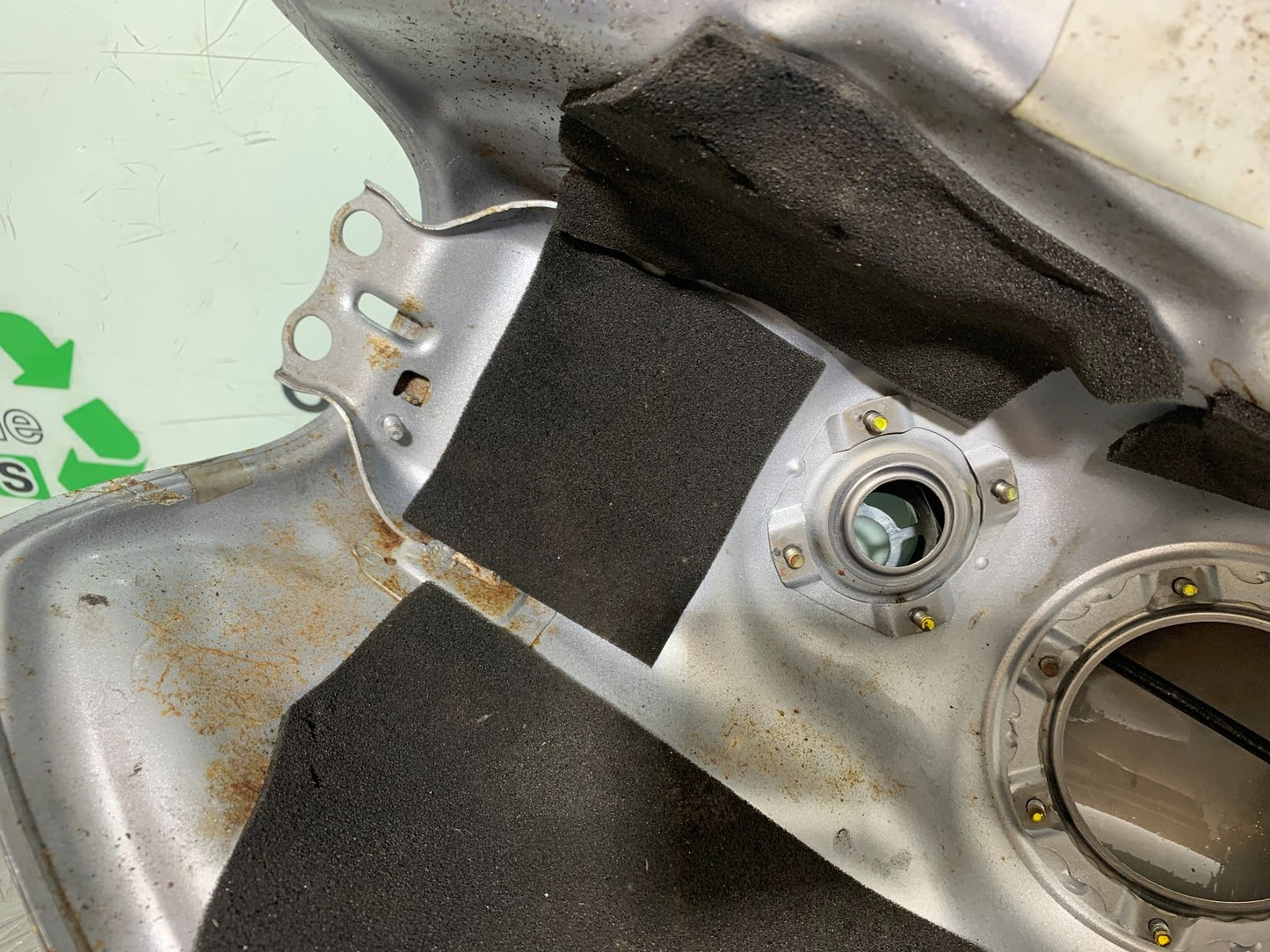 HONDA CBF600 CBF 600 PETROL TANK   YEAR 2004 -07 (CMB1247)