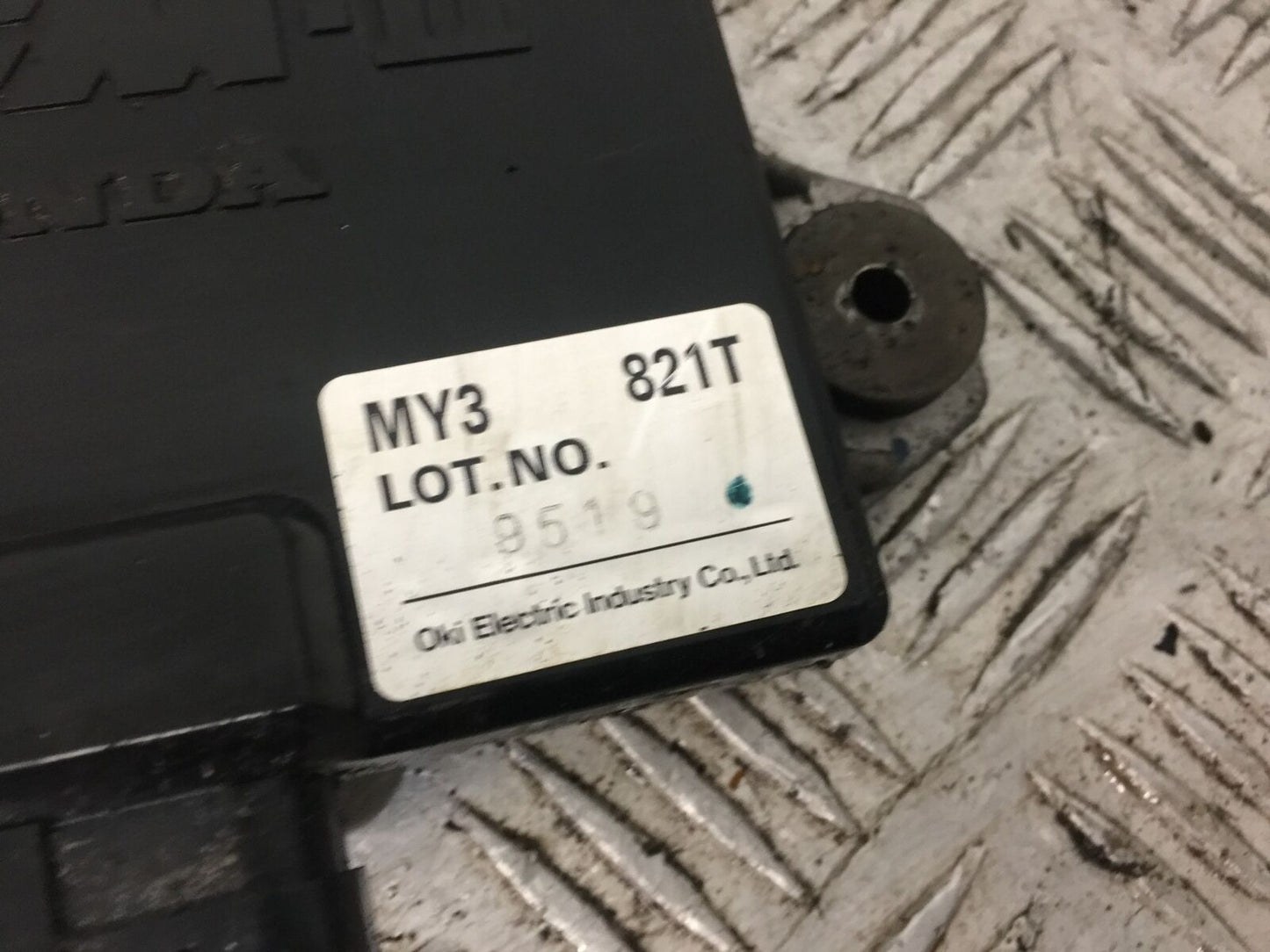 HONDA ST1100  PAN EUROPEAN ABS ECU COMPUTER CONTROLLE  YEAR 1996-2001(STOCK 786)