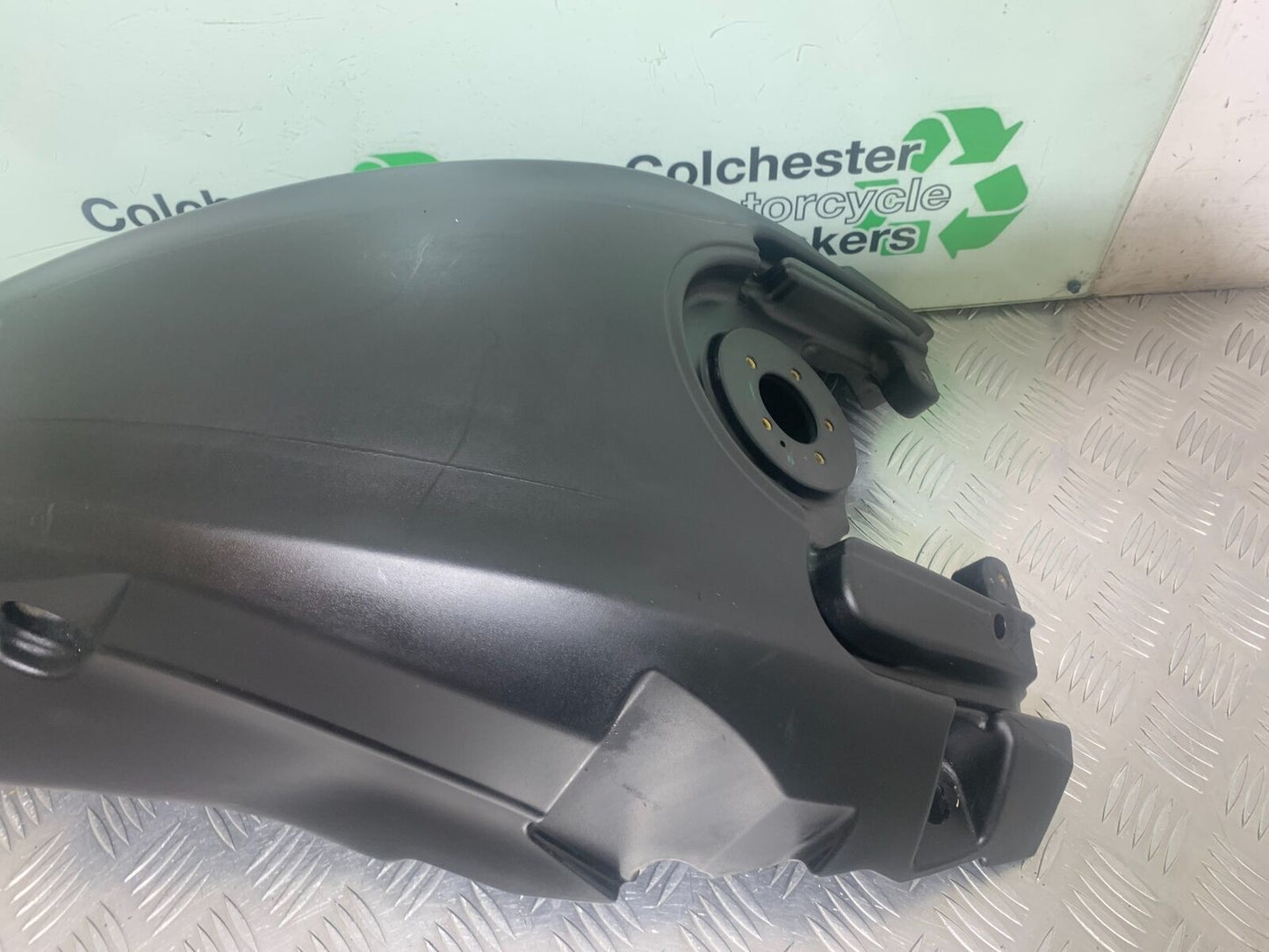 DUCATI DIAVEL 1200 PETROL TANK YEAR 2014-17 (CMB1054)