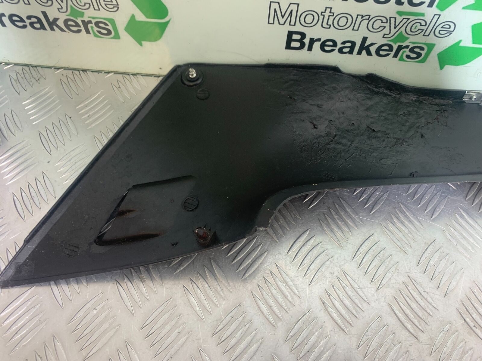 HONDA VFR400 VFR 400 NC21 LEFT SEAT PANEL  YEAR 1986-87 (CMB1043)