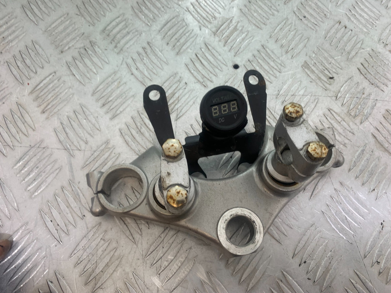 YAMAHA XV535 XV 535 VIRAGO TOP YOKE  YEAR 1994-02 (CMB1162)
