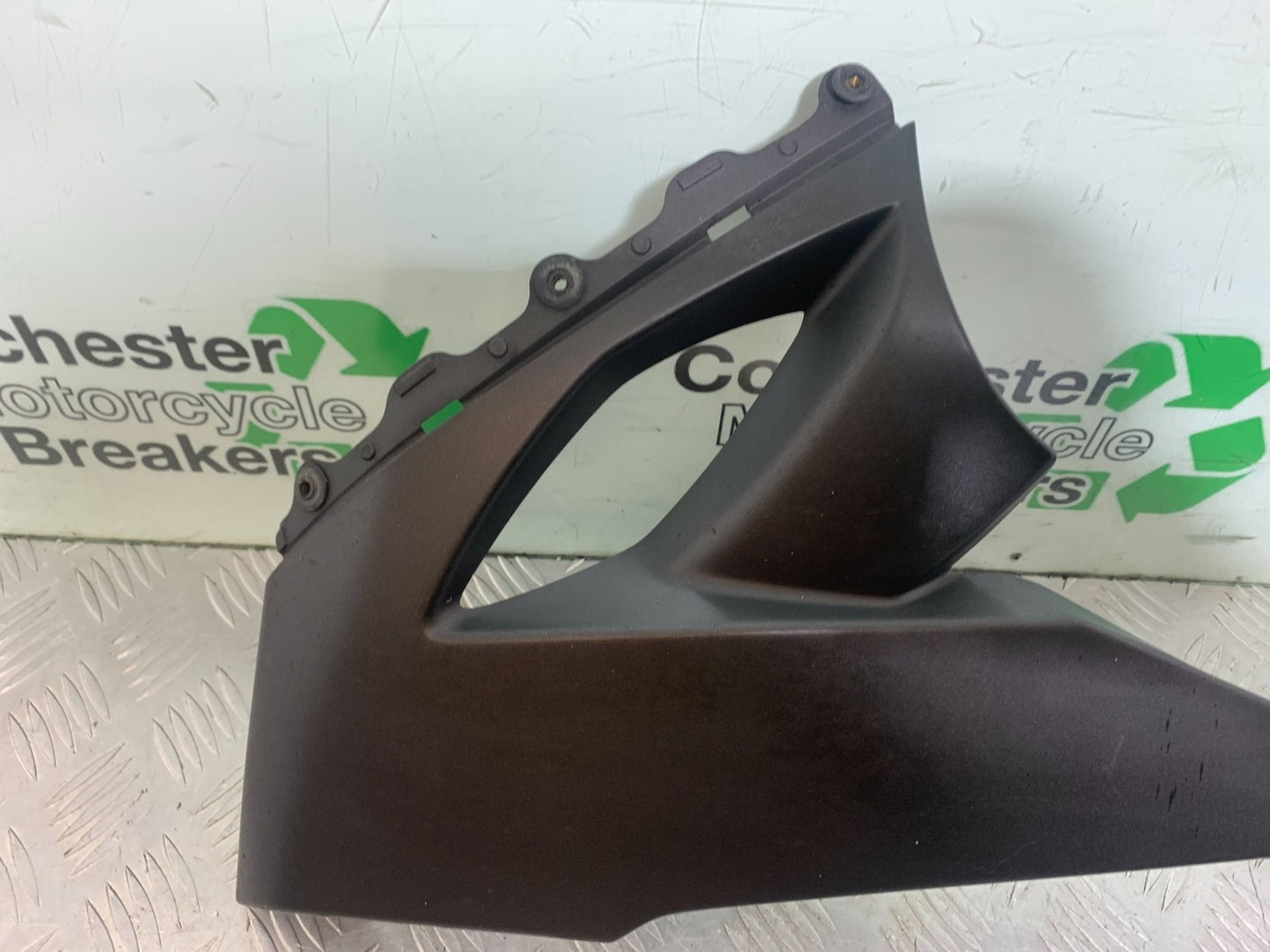 KAWASAKI ZX10R ZX10 R LEFT BELLYPAN  2008-2010 (CMB1206)