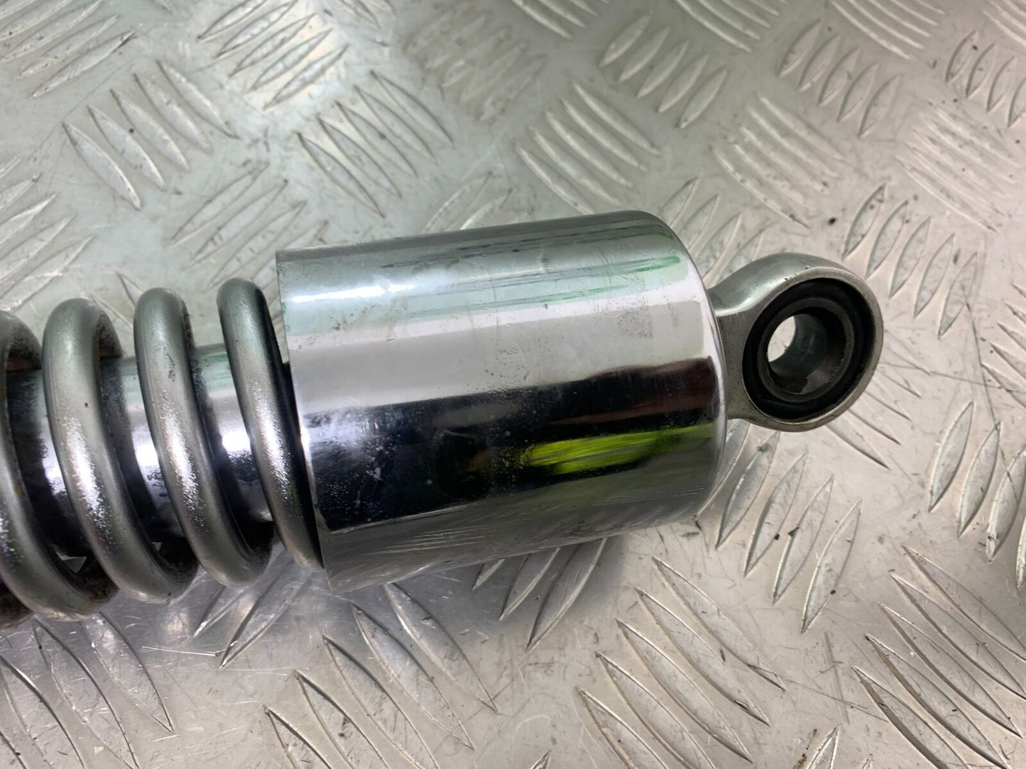 TRIUMPH THUNDERBIRD 1600 1 X REAR SHOCK  YEAR 2011 (CMB1107)