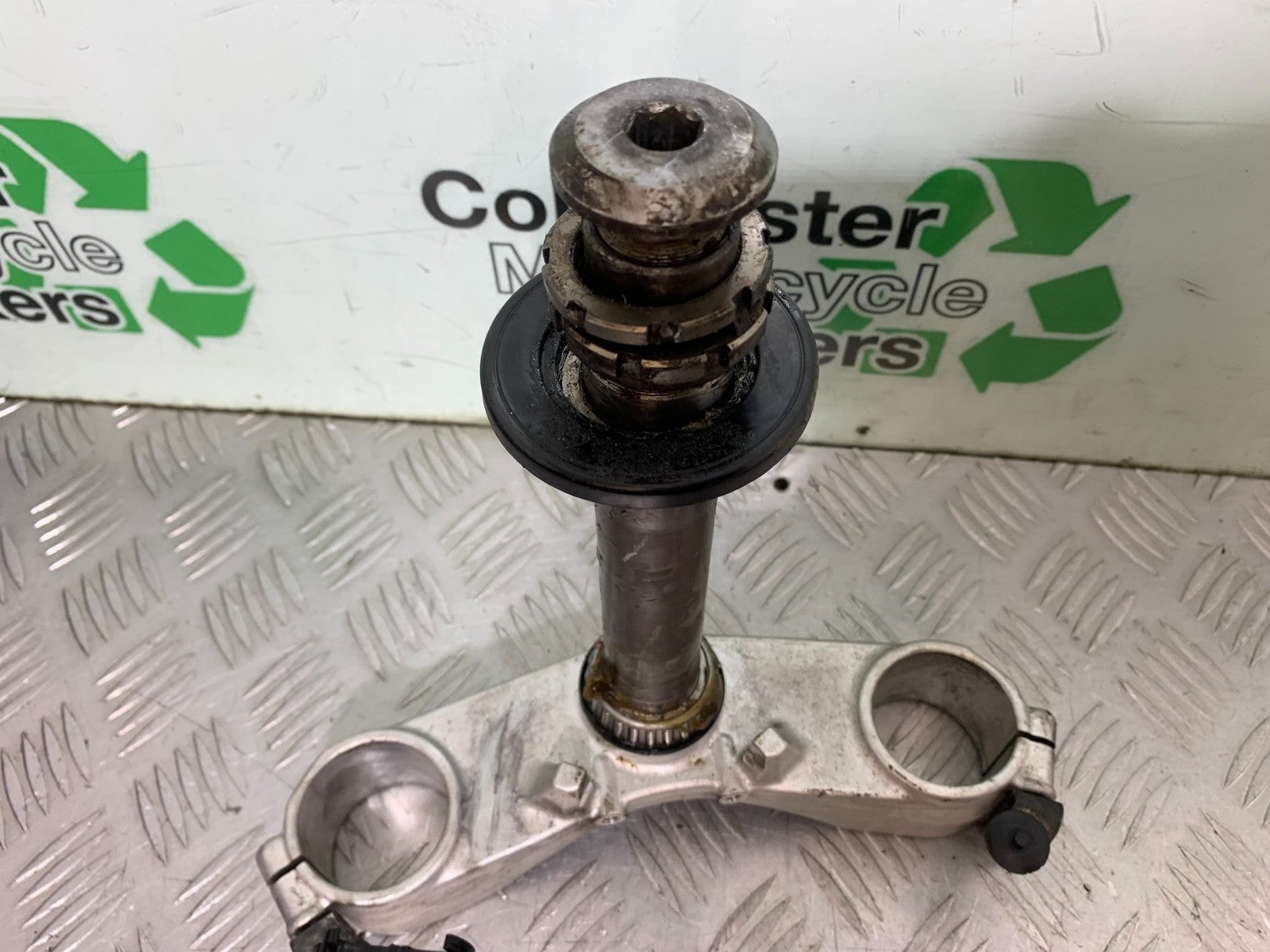 KAWASAKI GTR1400 GTR 1400 BOTTOM YOKE YEAR 2007-2009 (CMB1306)