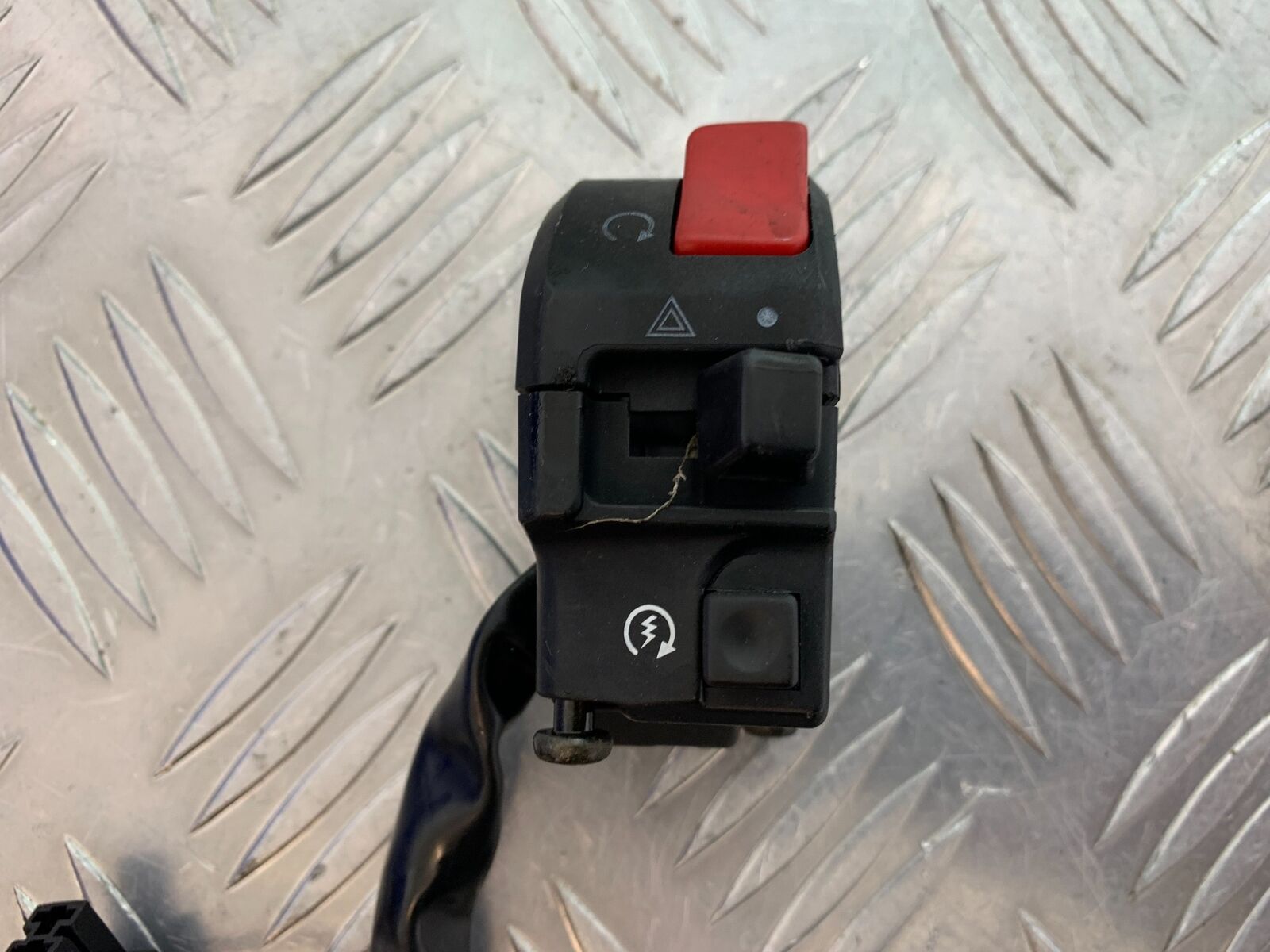SUZUKI SV650 SV 650 RIGHT SWITCH GEAR YEAR 2003-2006 (CMB1014)