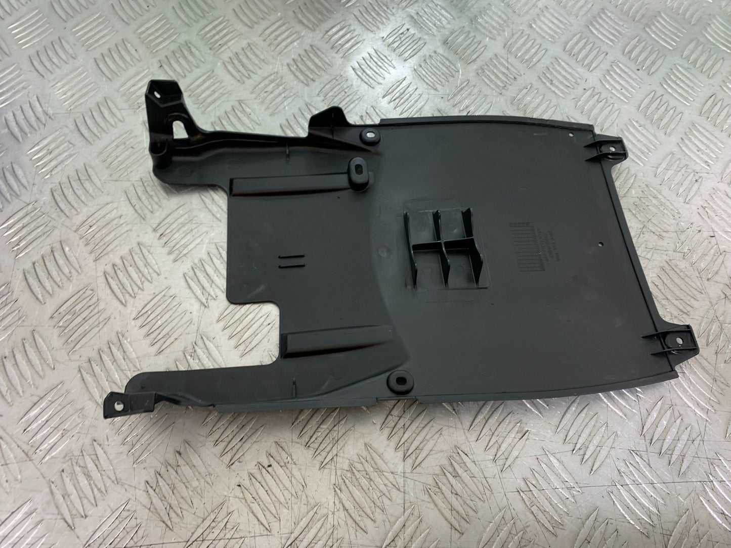 HONDA NSC110 VISION UNDERTRAY  YEAR 2017-2020 (CMB1249)