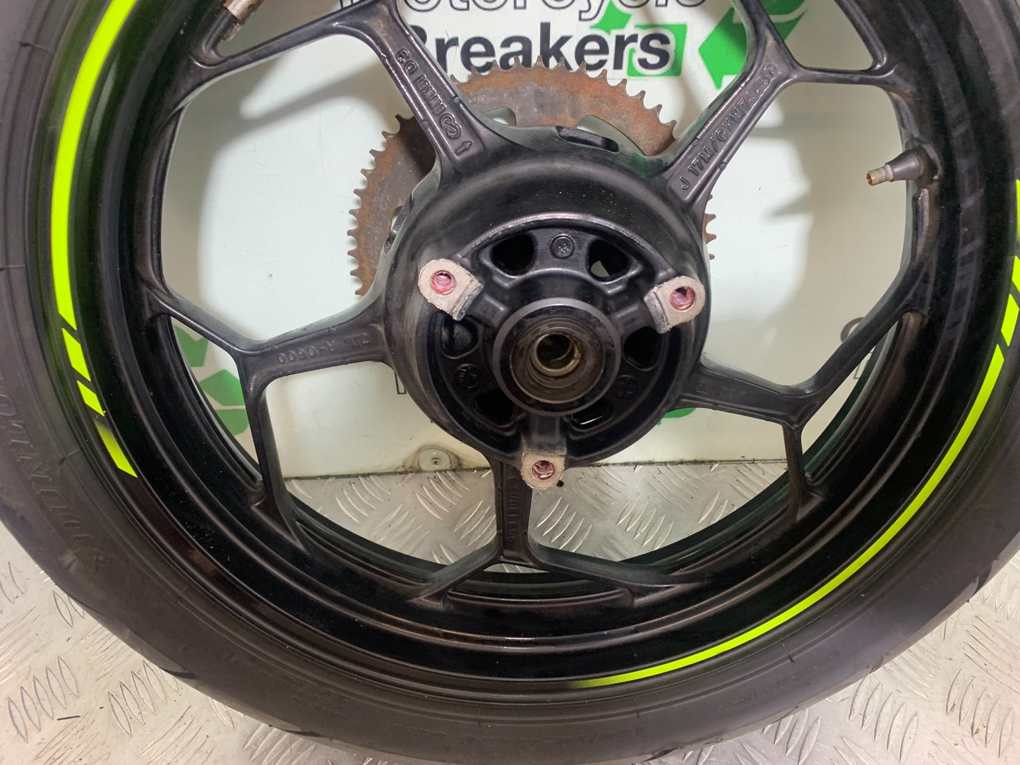 KAWASAKI Z125 Z 125 REAR WHEEL   YEAR  2018-2023 (CMB1167)