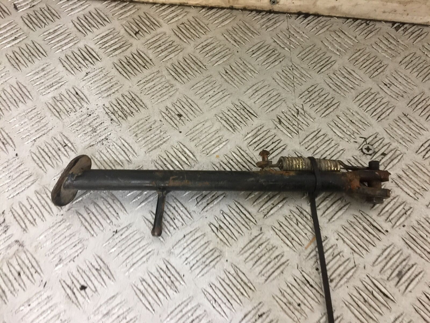 MUTT MONGREL 125 SIDE STAND  YEAR 2016-2020 (STOCK 738)