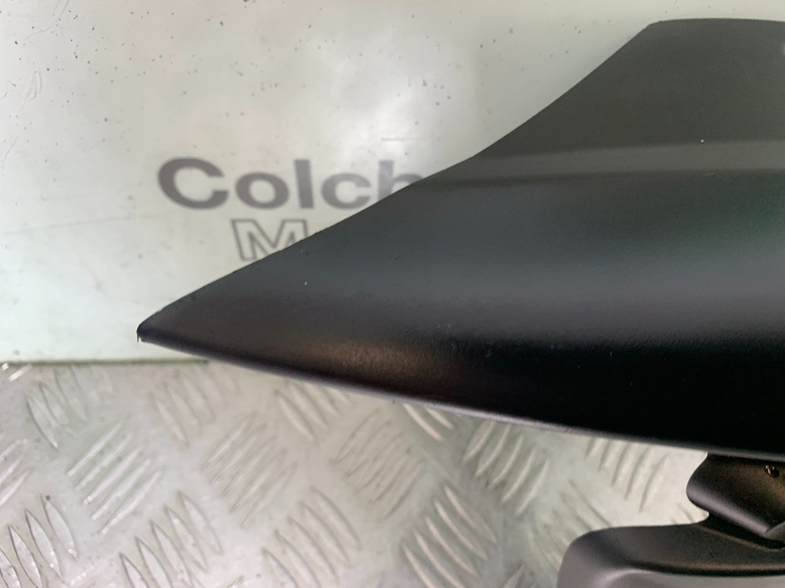TRIUMPH SPEED TRIPLE R 1050 RIGHT RADIATOR COVER  2009 (CMB1183)