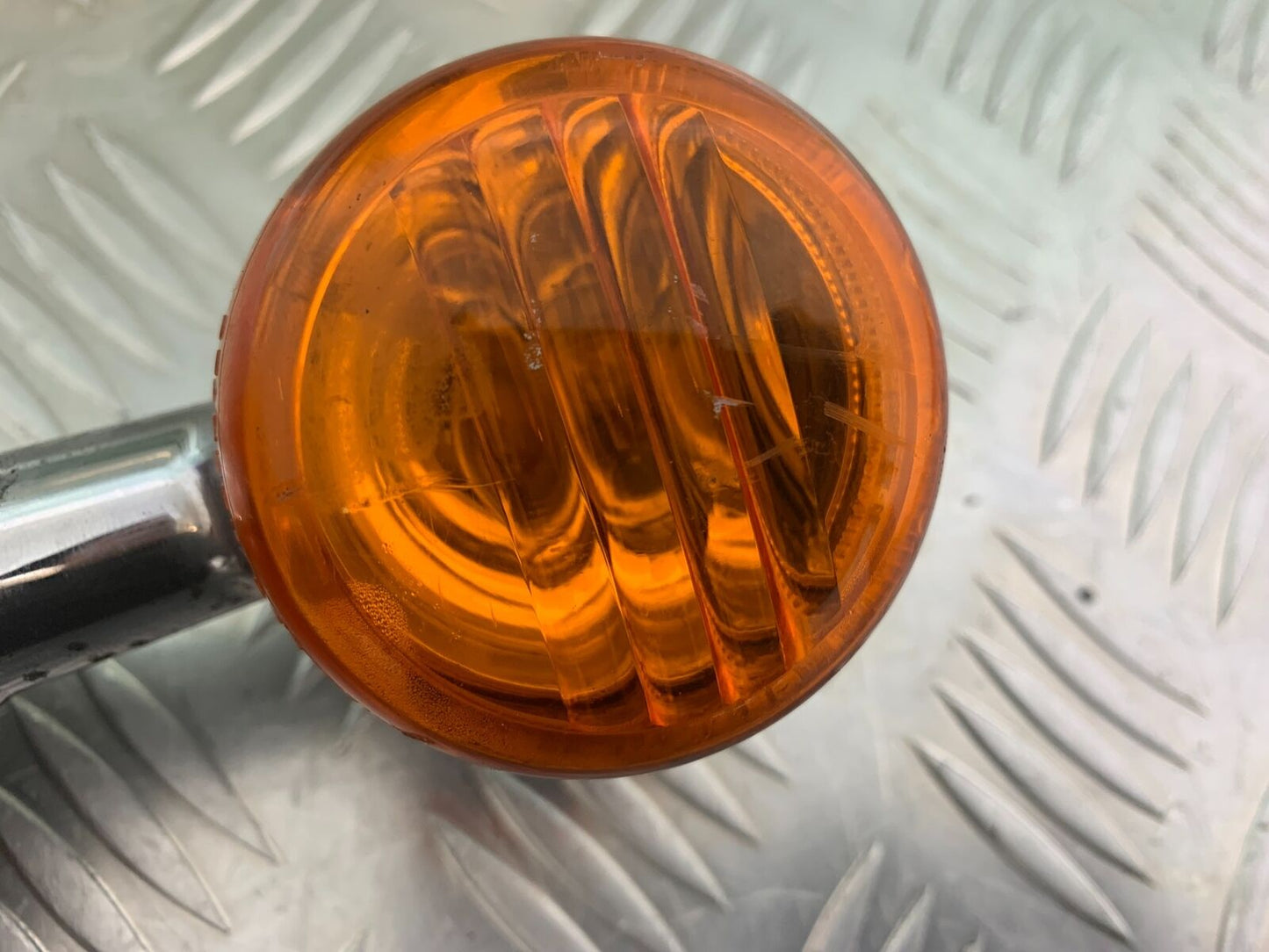 SUZUKI INTRUDER VL800 C800 RIGHT REAR INDICATOR    YEAR 2012-16 (CMB1039)