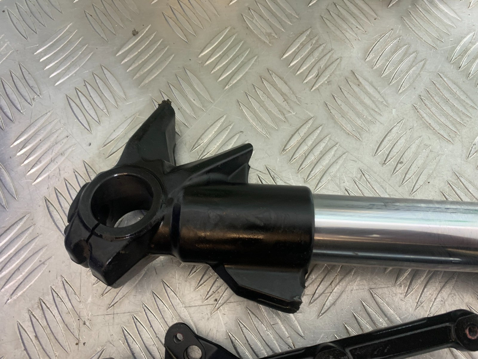 DUCATI 937 MONSTER FORKS (DAMAGED) YEAR 2021-2024 (CMB1270)