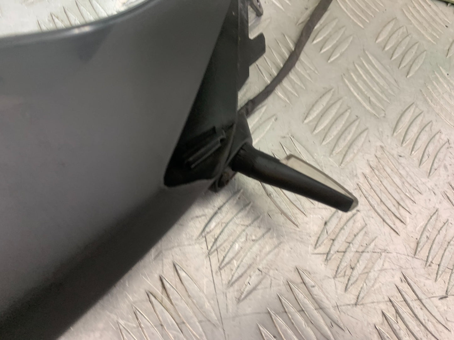 APRILIA TUONO 1000 V4R RIGHT AIR TUBE AND INDICATOR YEAR 2011-13  (CMB1331)