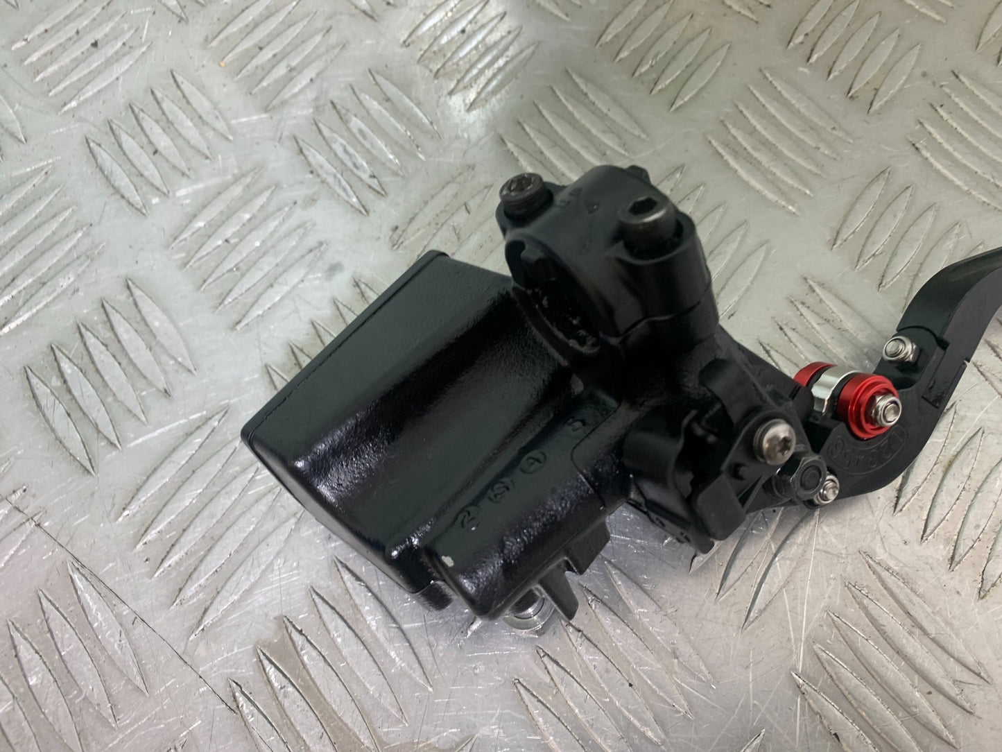TRIUMPH TRIDENT 660 FRONT MASTER CYLINDER  YEAR 2021-2024 (CMB1148)