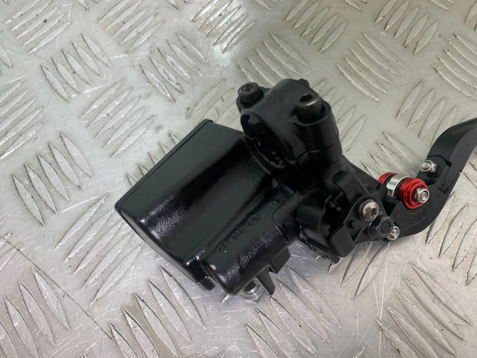 TRIUMPH TRIDENT 660 FRONT MASTER CYLINDER  YEAR 2021-2024 (CMB1148)