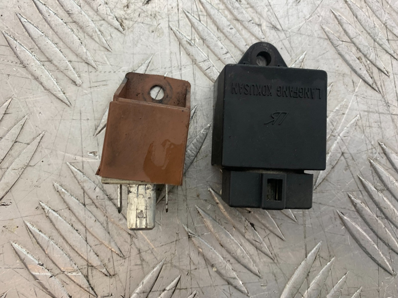 PIAGGIO VESPA LX50 LX S 50 RELAYS YEAR 2007-2016 (CMB1290)