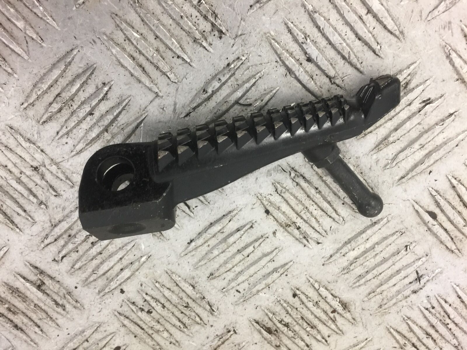 KAWASAKI ZX10R ZX10 R FRONT LEFT PEG  2008-2010 (STOCK 519)