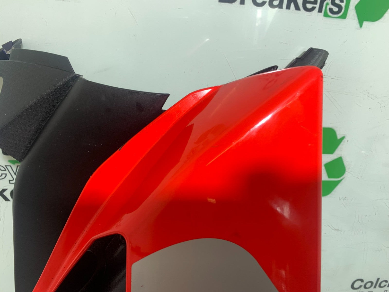 APRILIA RS660 RS 660 RIGHT FAIRING PANEL   YEAR 2020-2024 (CMB1202)