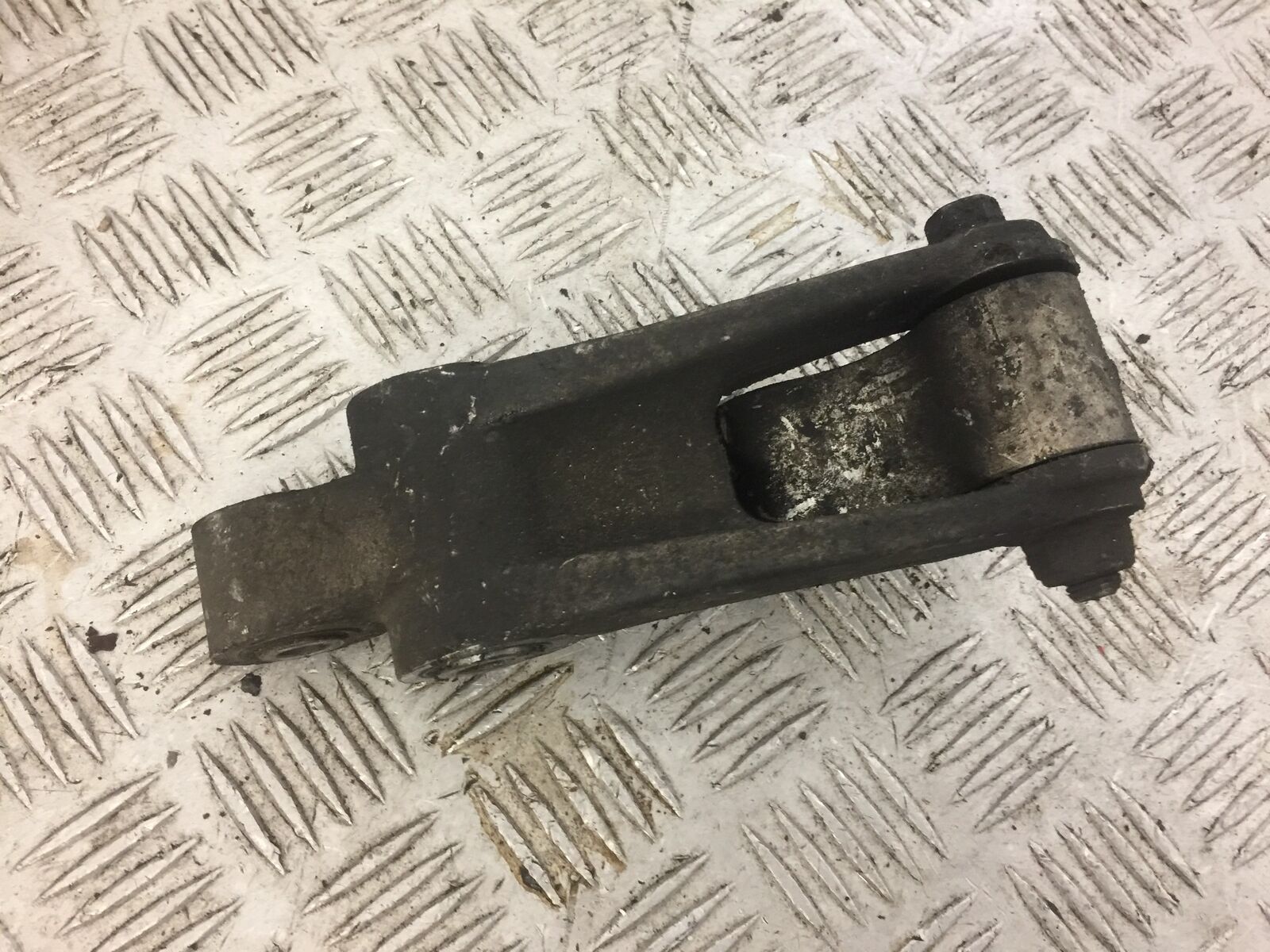 HONDA XL650 V TRANSALP REAR SHOCK LINKAGE  YEAR 2000-2006 (STOCK 665)