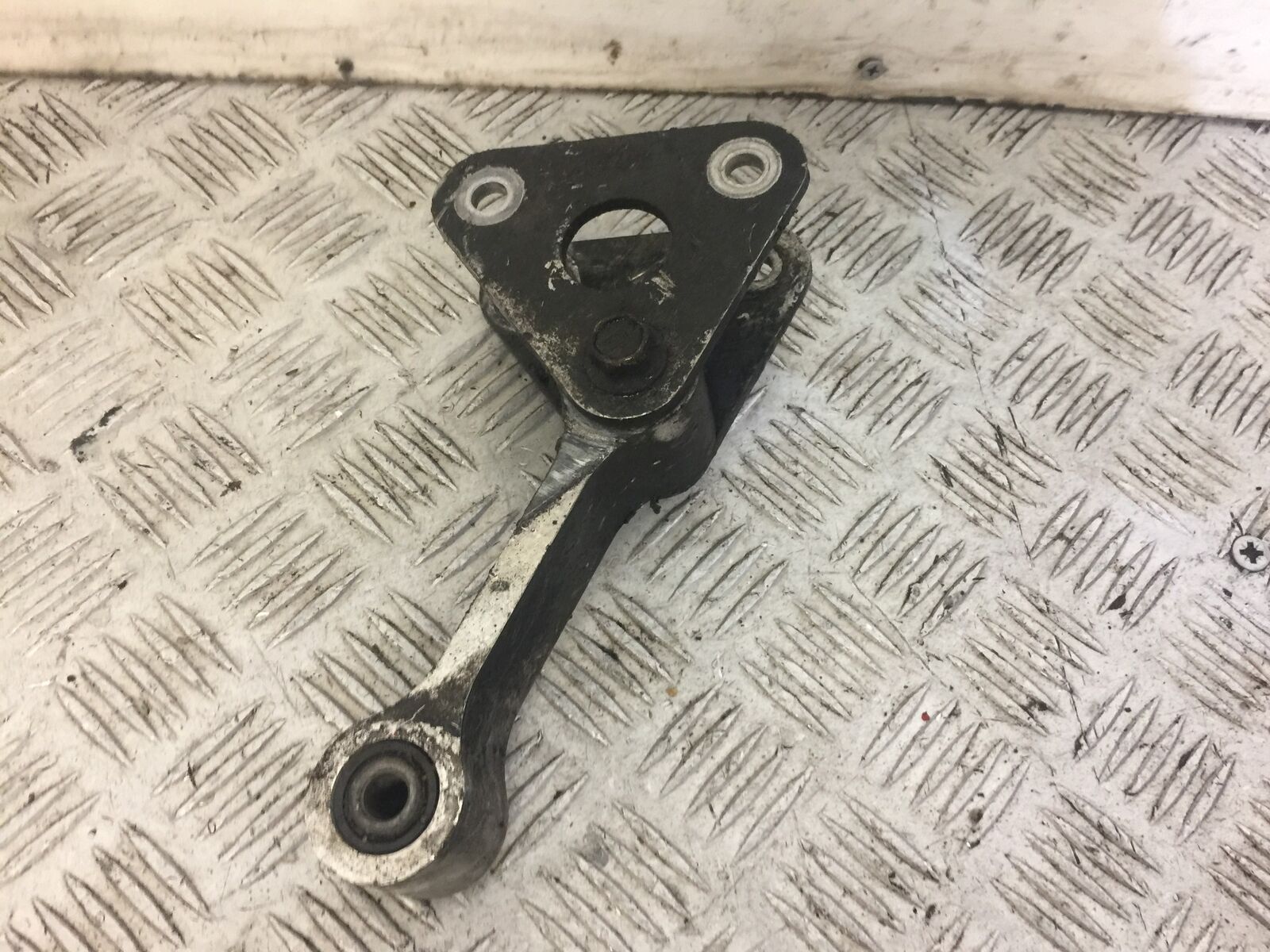 HONDA VFR800 VFR 800 PRE V-TEC SHOCK LINKAGE  YEAR 1998-01(STOCK 655)