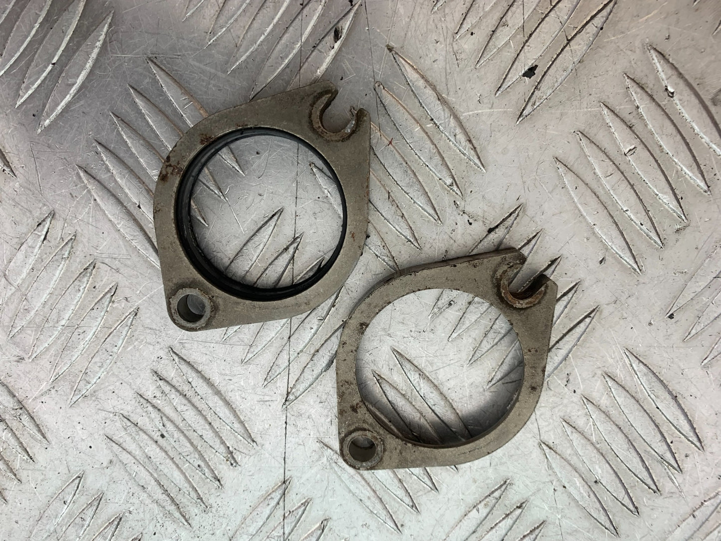 HARLEY DAVIDSON FXS BLACKLINE 1585 EXHAUST CLAMPS YEAR 2012 (CMB1147)
