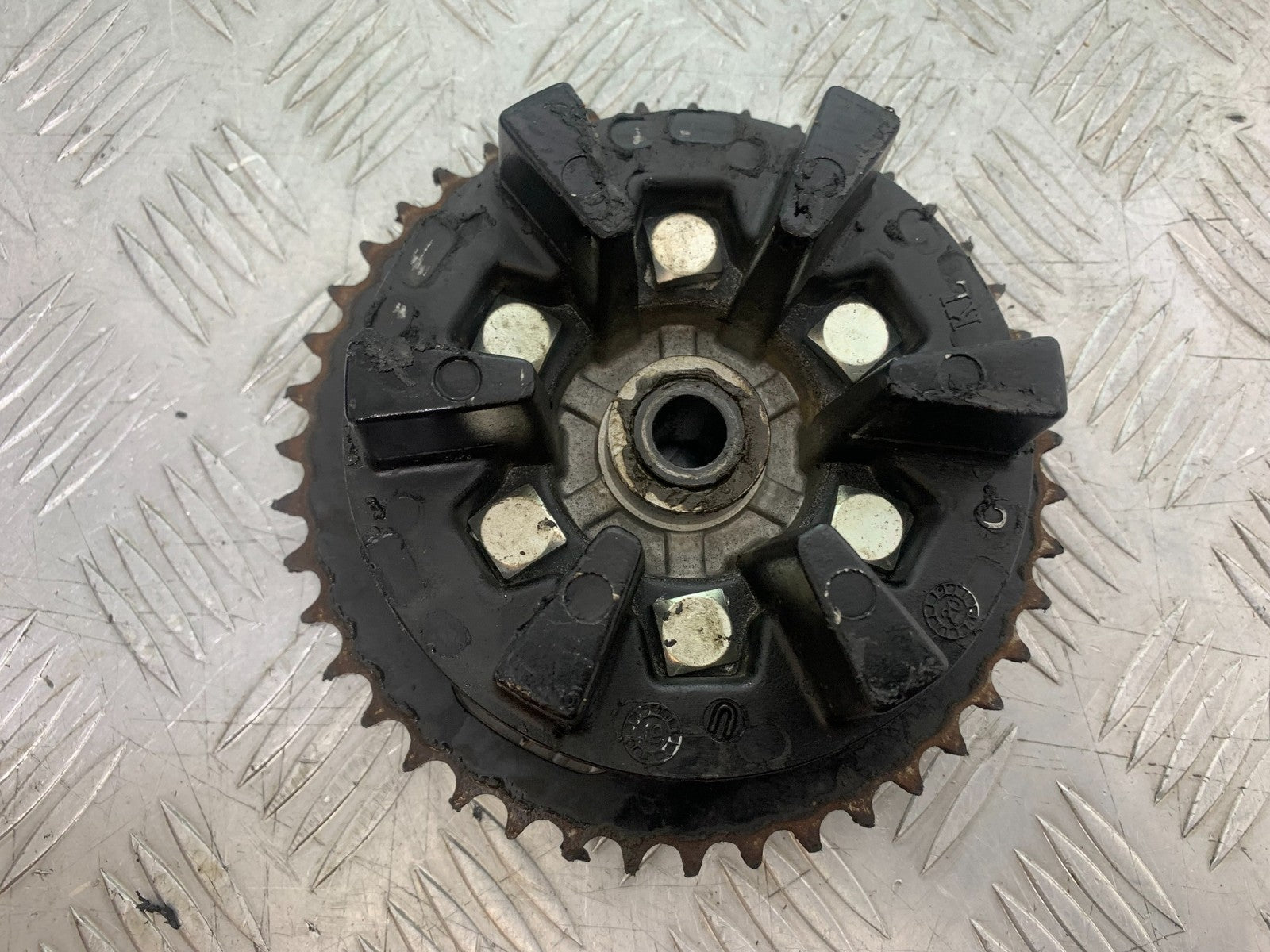 BENELLI BN125 BN 125 SPROCKET CARRIER  YEAR 2018-2021 (CMB1194)
