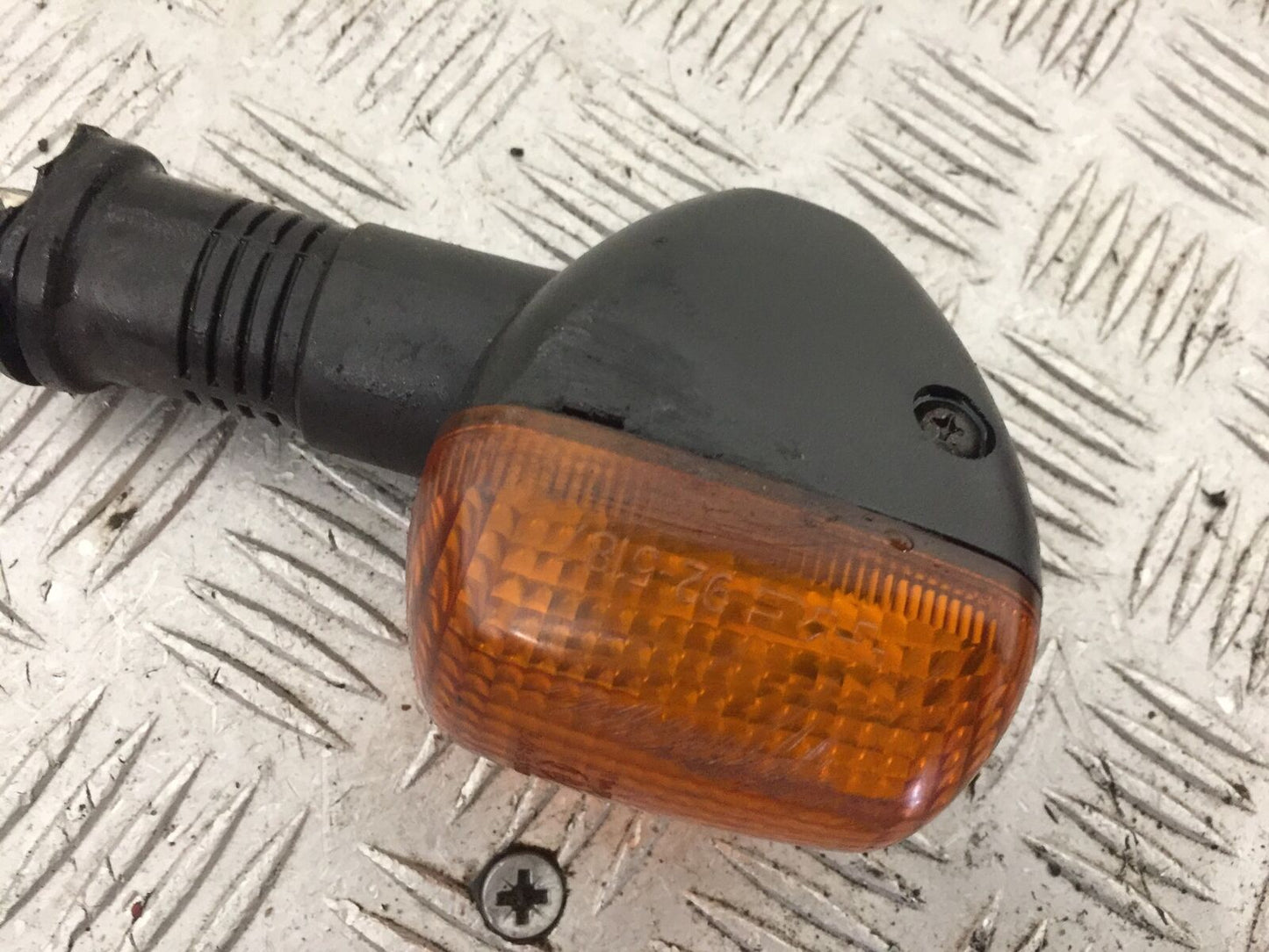 SUZUKI GS500 GS 500 FRONT RIGHT INDICATOR YEAR 2004-09 (STOCK 882)