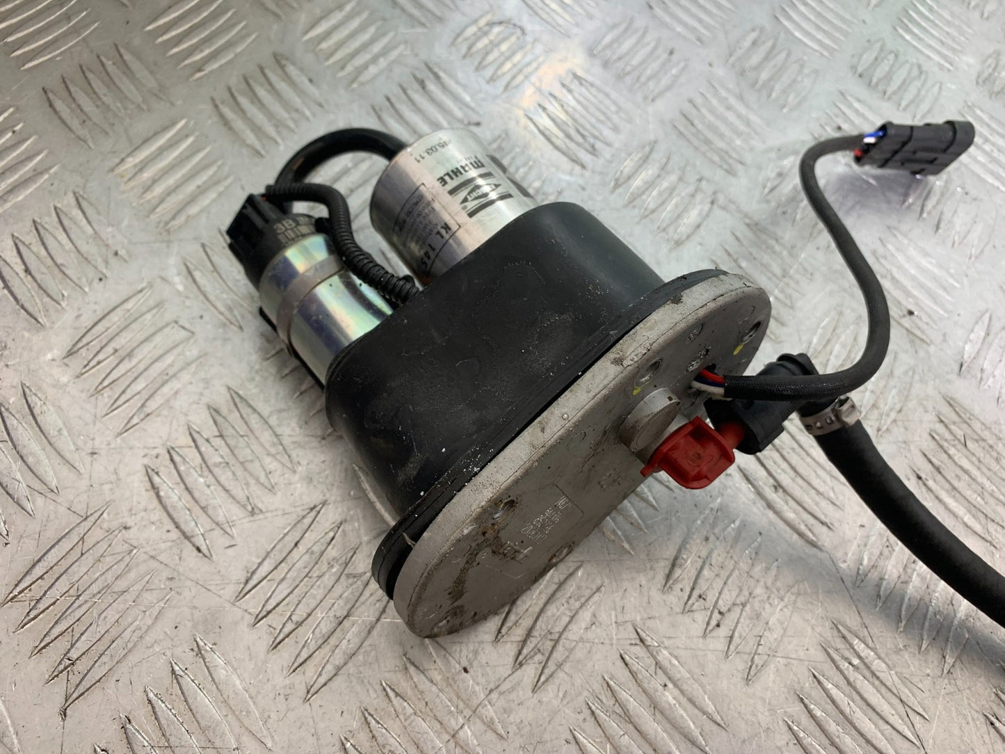 APRILIA TUONO 1000 V4R PETROL PUMP  YEAR 2011-13  (CMB1316)