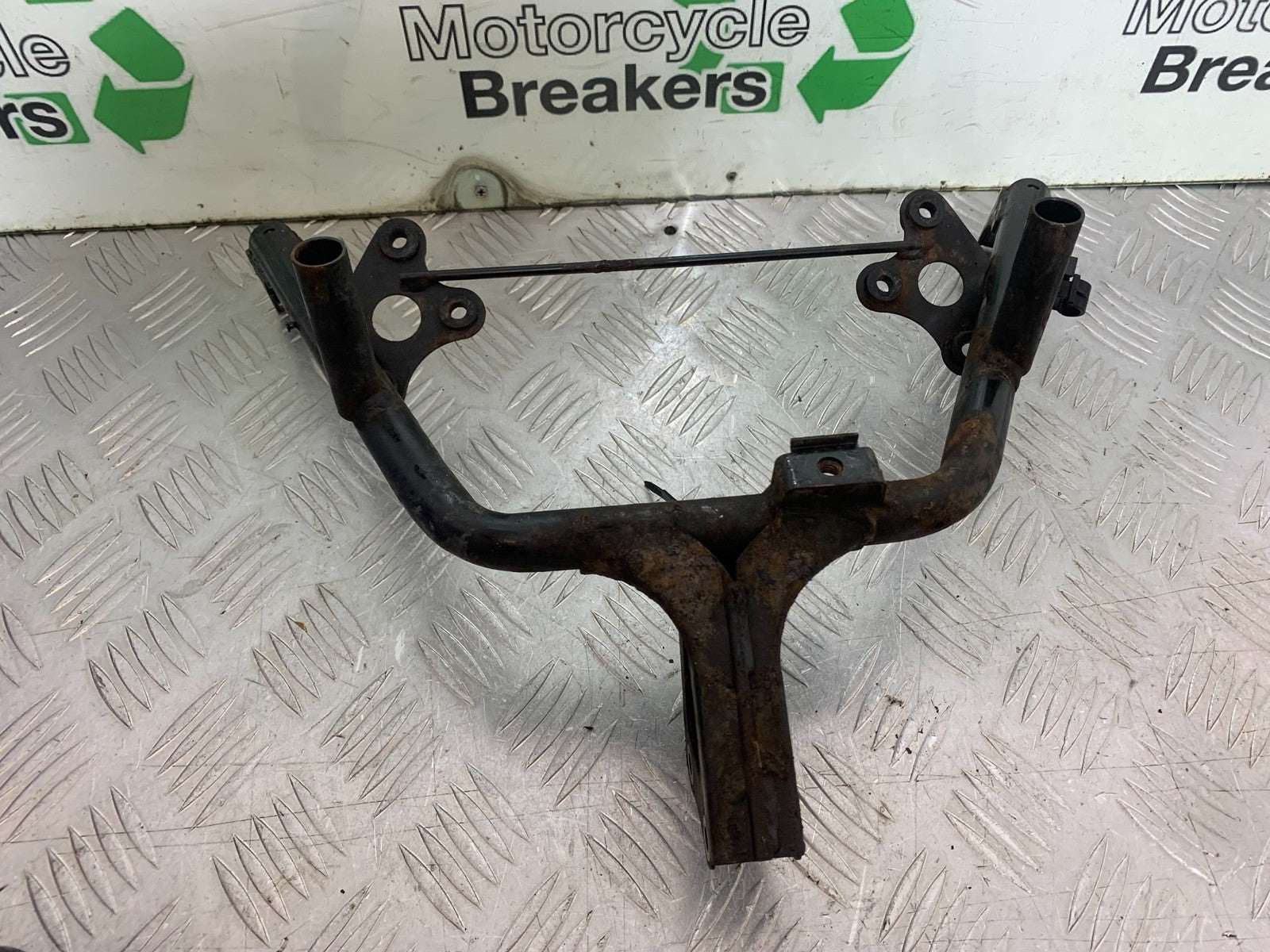 HONDA NT650 V DEAUVILLE FAIRING BRACKET YEAR 1999 (CMB1268)