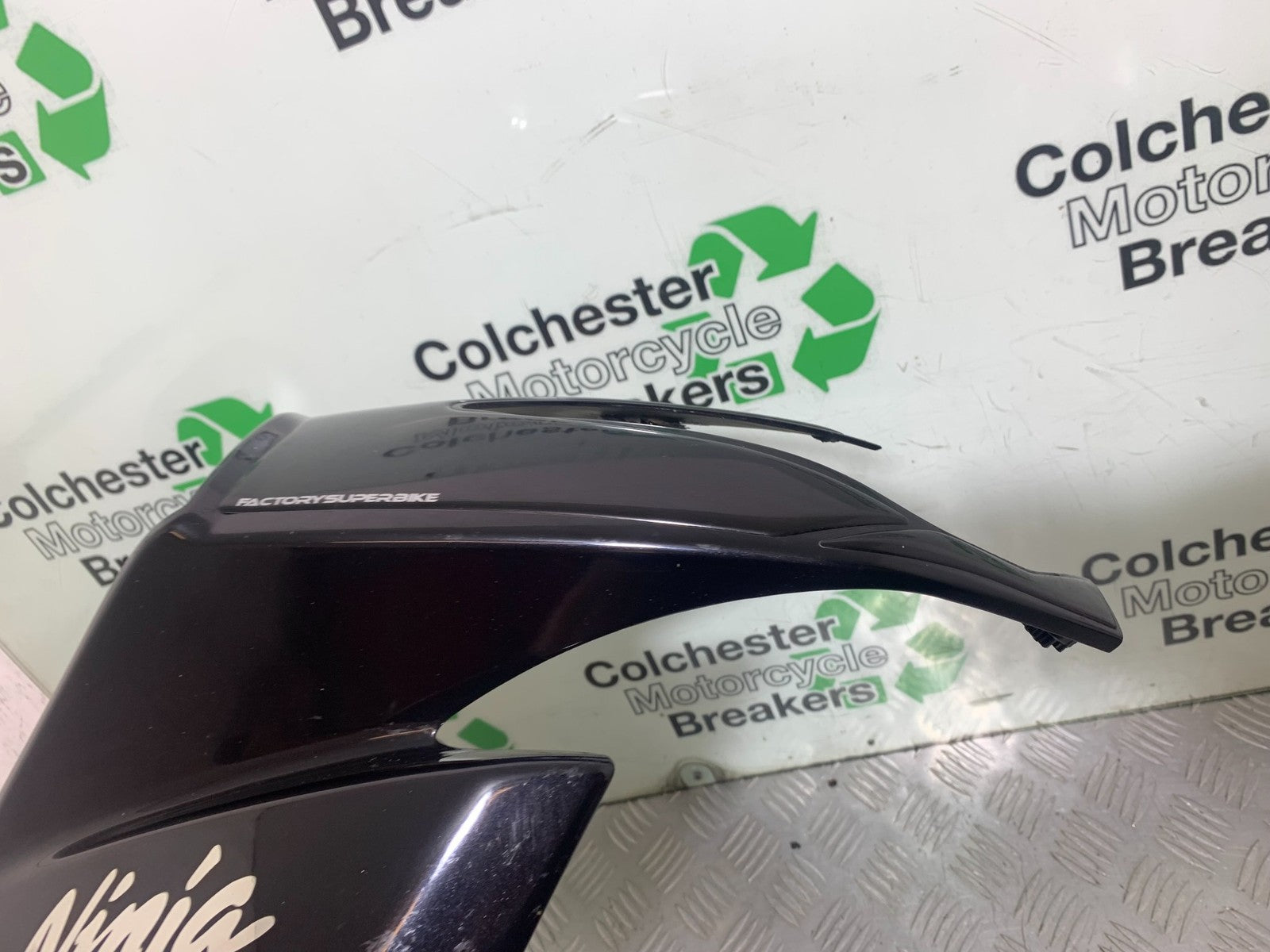 KAWASAKI ZX10R ZX10 R RIGHT FAIRING PANEL  2008-2010 (CMB1206)