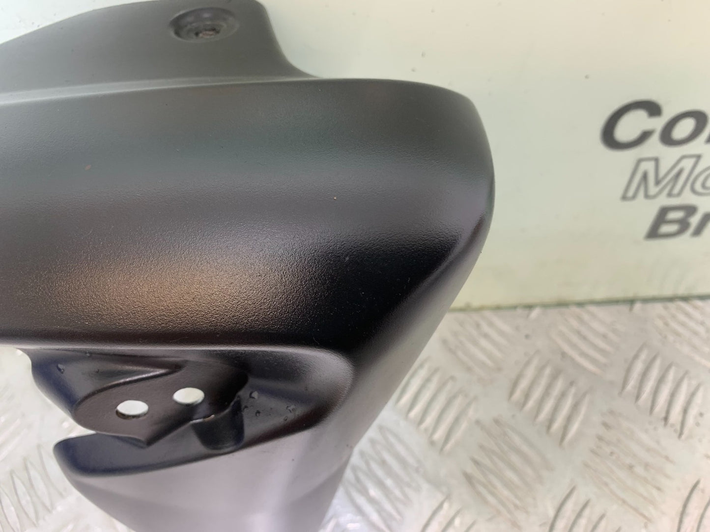 TRIUMPH SPEED TRIPLE R 1050 RIGHT RADIATOR COVER  2009 (CMB1183)