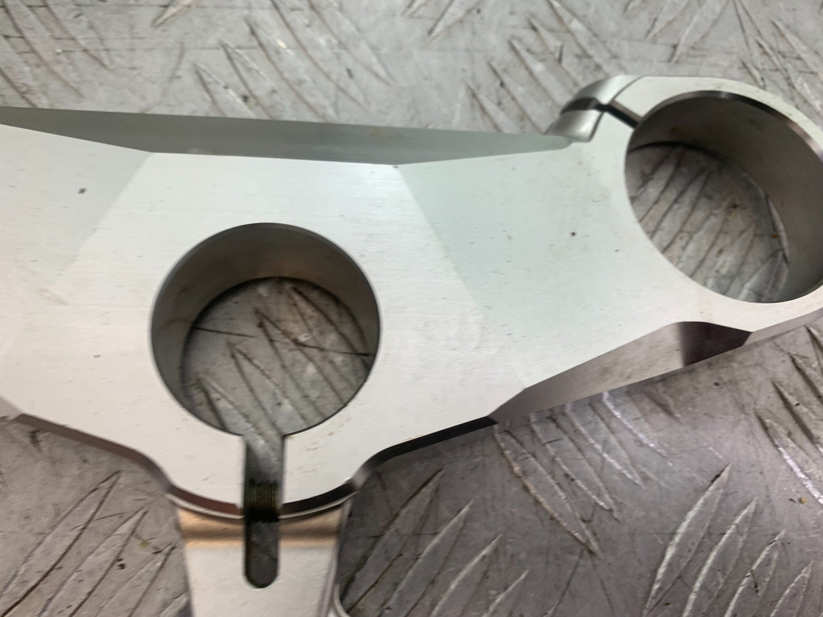 DUCATI 848 TOP YOKE YEAR 2008-2010 (CMB1323)