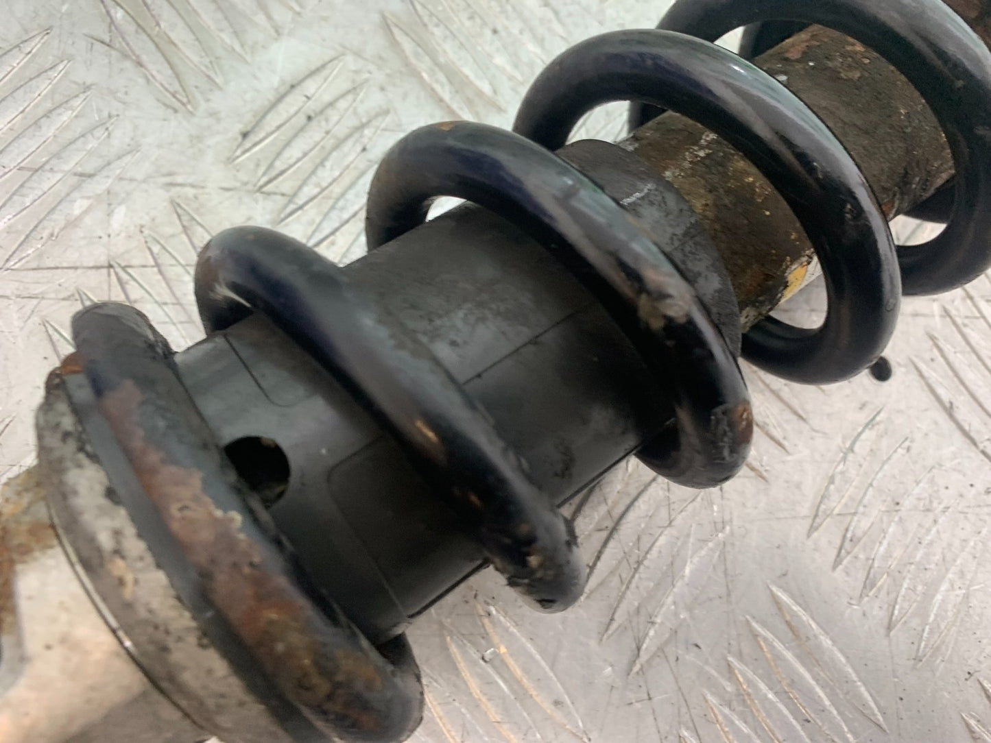 KAWASAKI Z750 Z 750 REAR SHOCK YEAR 2004-2006  (CMB1234)