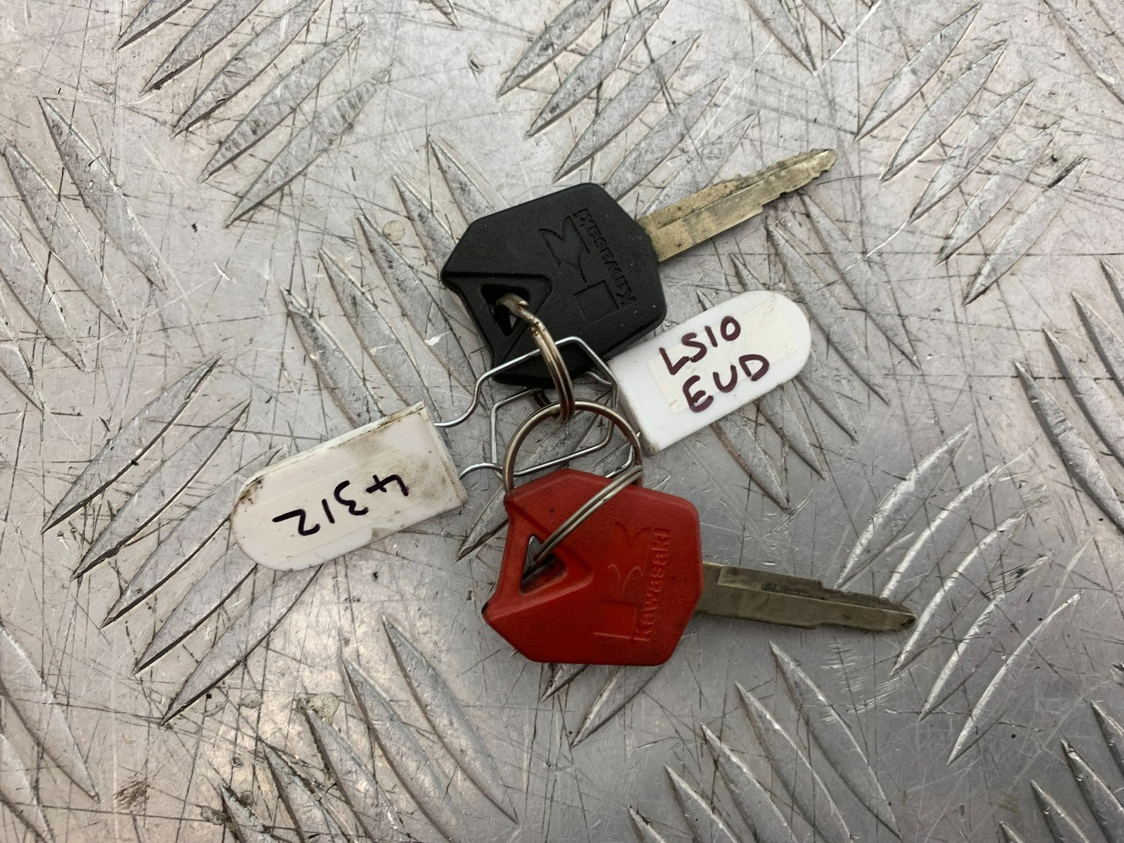 KAWASAKI ZX10R ZX10 R ECU LOCKS KEYS  2008-2010 (CMB1301)