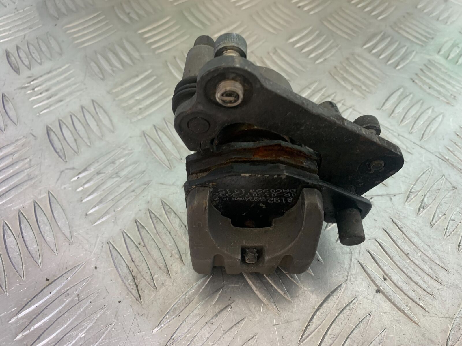 KAWASAKI ZX6R ZX6 J REAR CALIPER   YEAR 2000 (CMB1129)