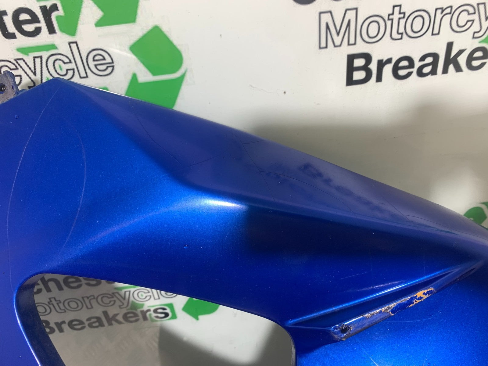 TRIUMPH 1050 SPRINT ST LEFT FAIRING PANEL   YEAR 2004-2007 (CMB1197)