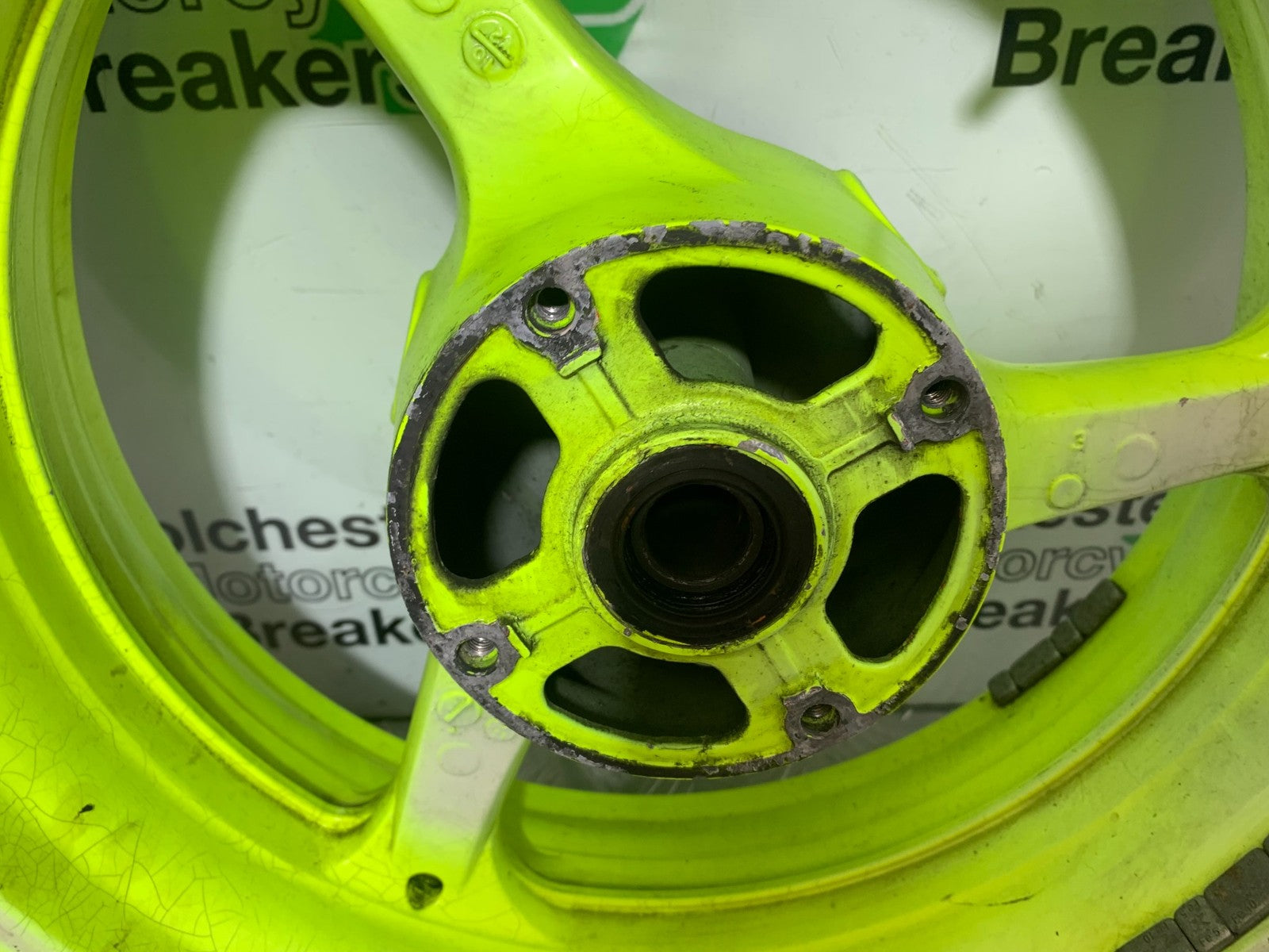 HONDA CBR1000 rr FIREBLADE REAR WHEEL YEAR 2006 (CMB1220)