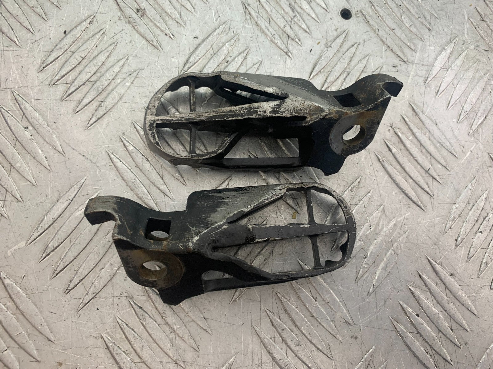 KAWASAKI KXF250 KXF 250 FOOTPEGS  YEAR 2006-2008 (CMB1309)