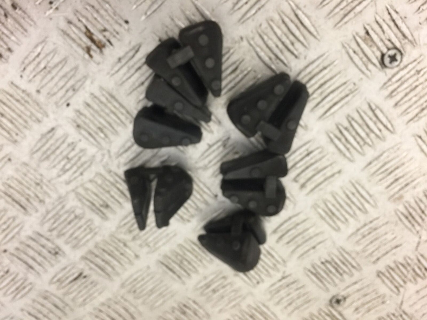 YAMAHA FZ6 S2 CUSH DRIVE RUBBERS  YEAR 2007 (STOCK 547)