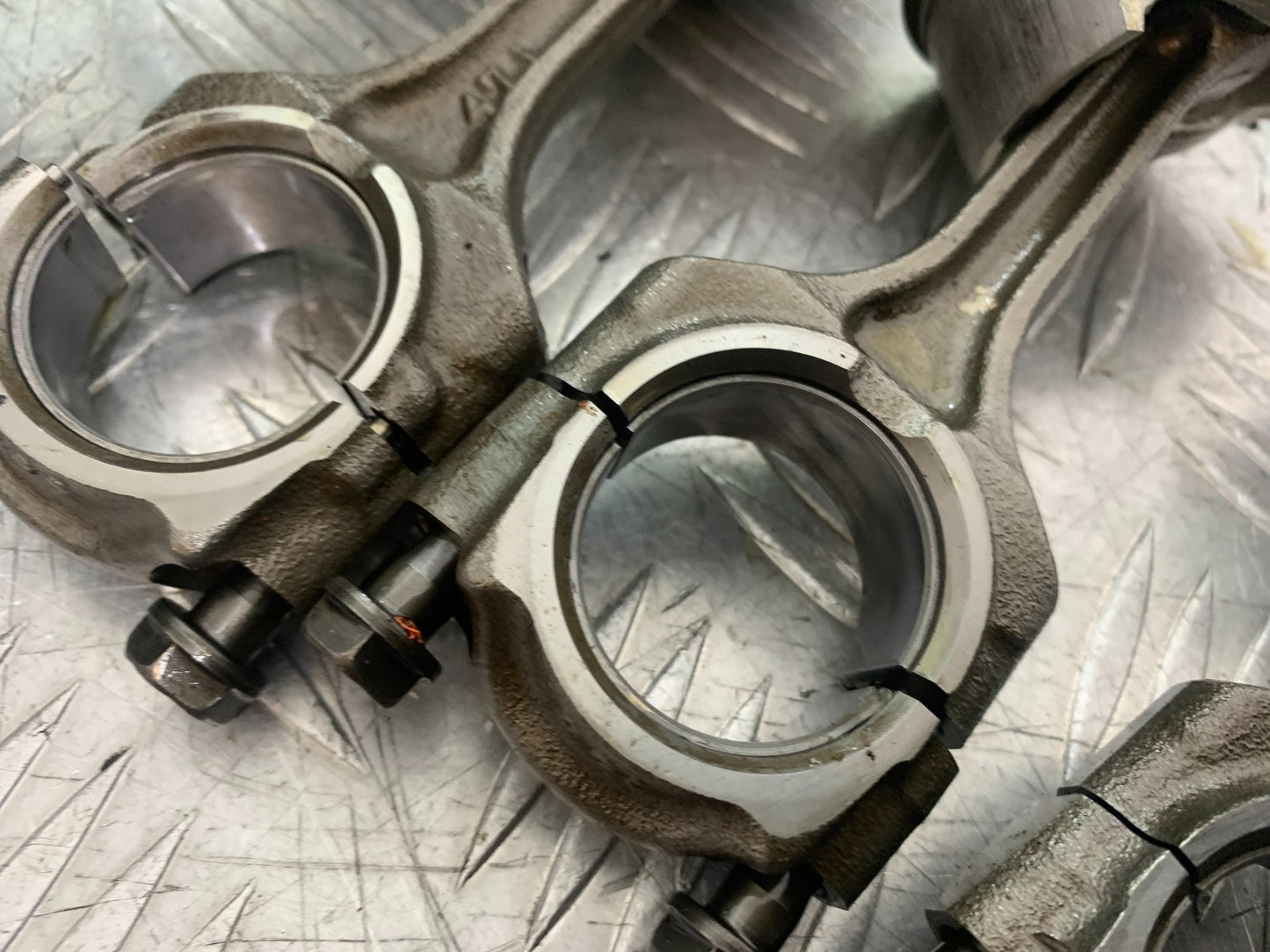 TRIUMPH 675 STREET TRIPLE R CRANK AND RODS  YEAR 2012 (CMB1221)
