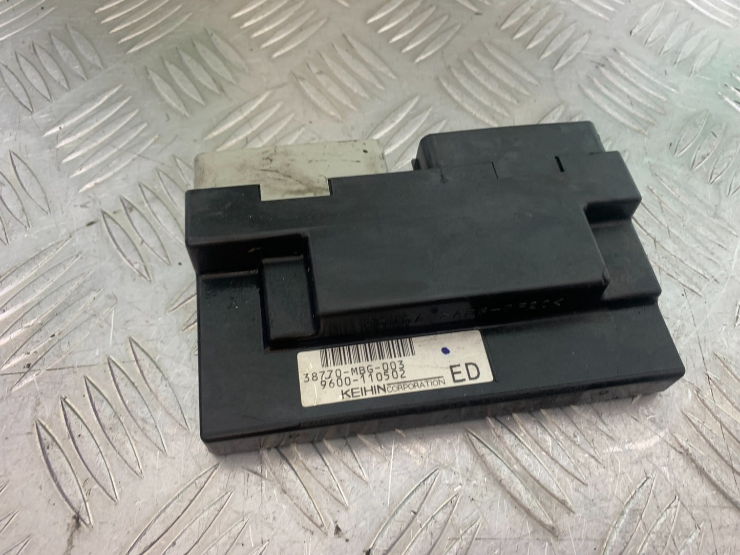 HONDA VFR800 PRE V-TEC ECU YEAR 1998-2001 (CMB1233)
