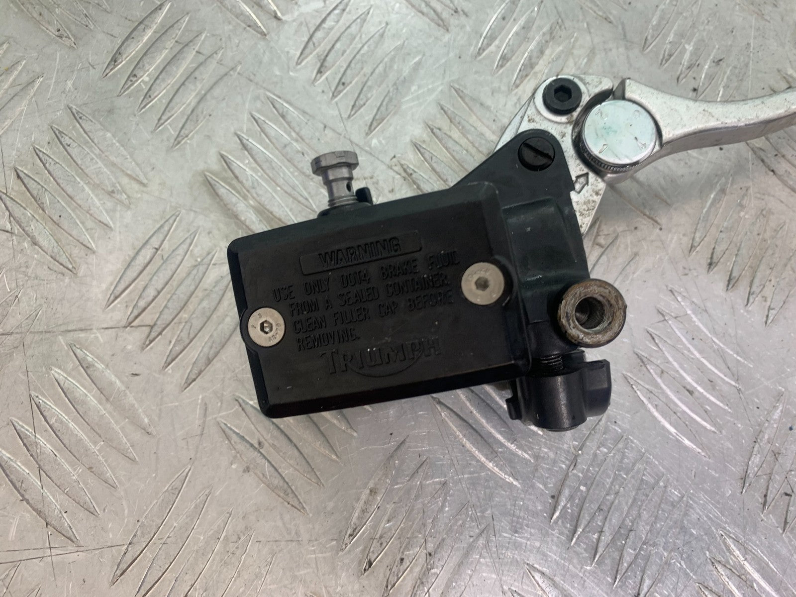 TRIUMPH 675 STREET TRIPLE FRONT BRAKE MASTER CYLINDER  2013-2016 (CMB1186)